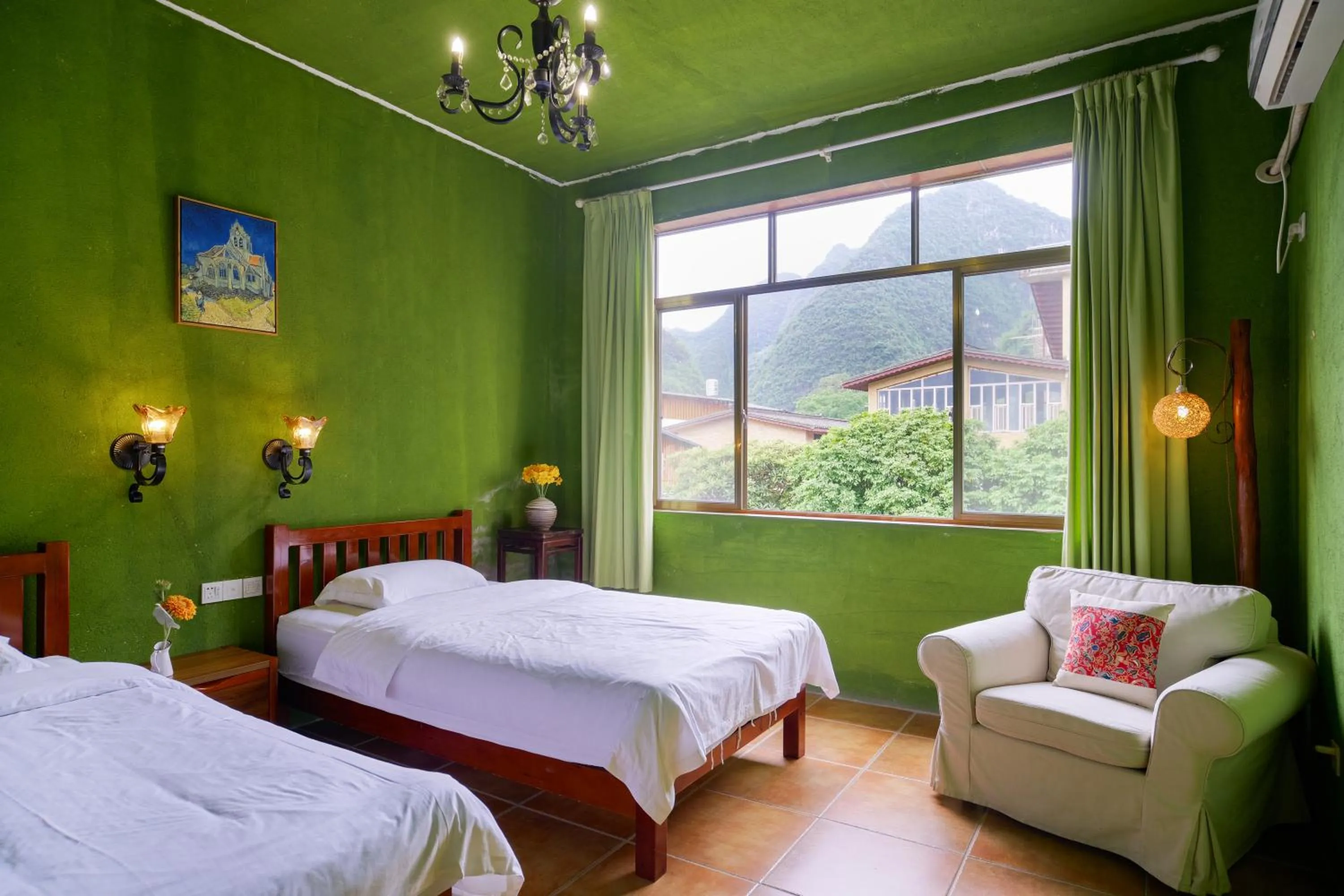 Property building, Bed in YangShuo Eden Inn