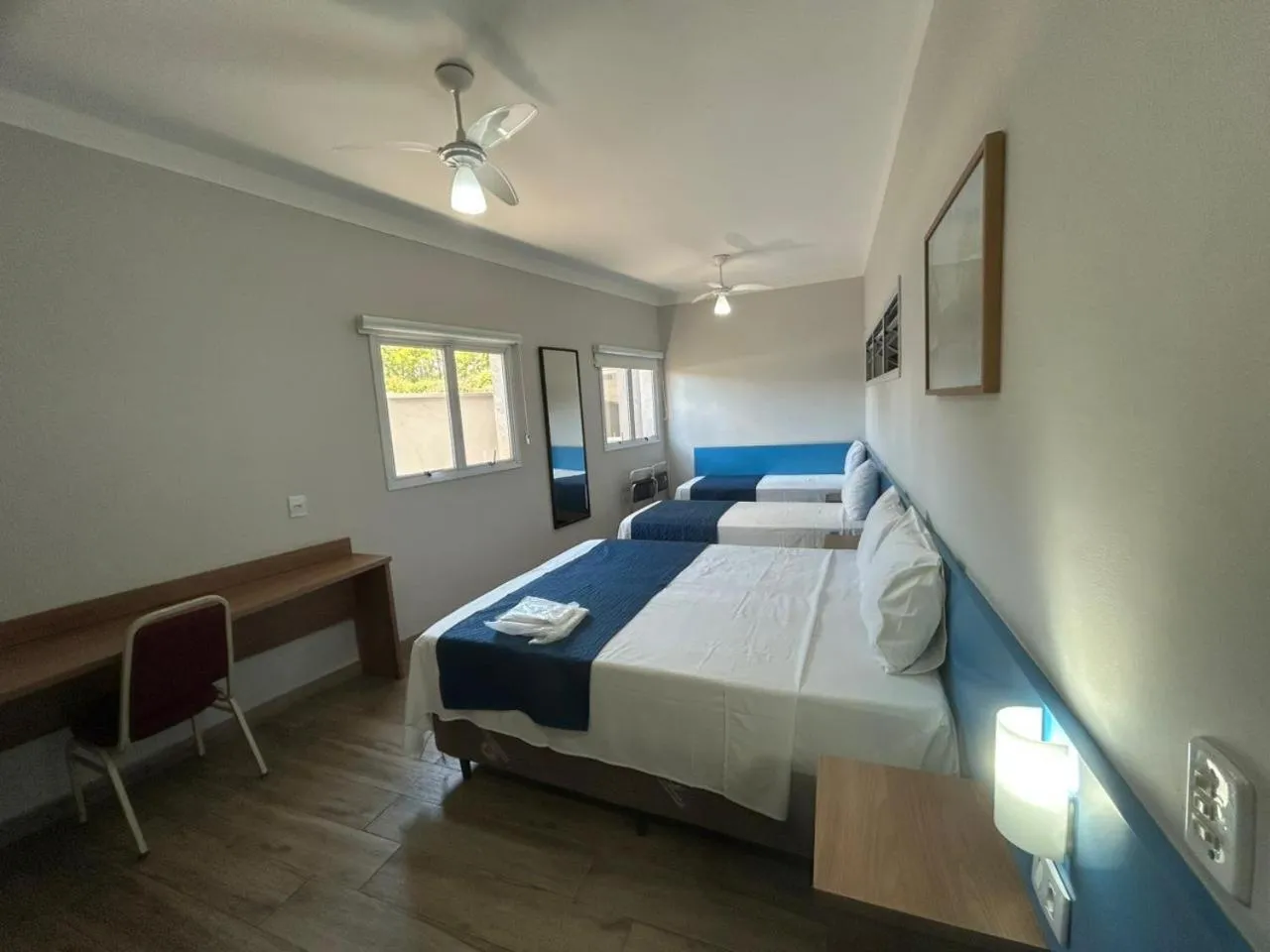 Bed in Vinds Economic Hotel