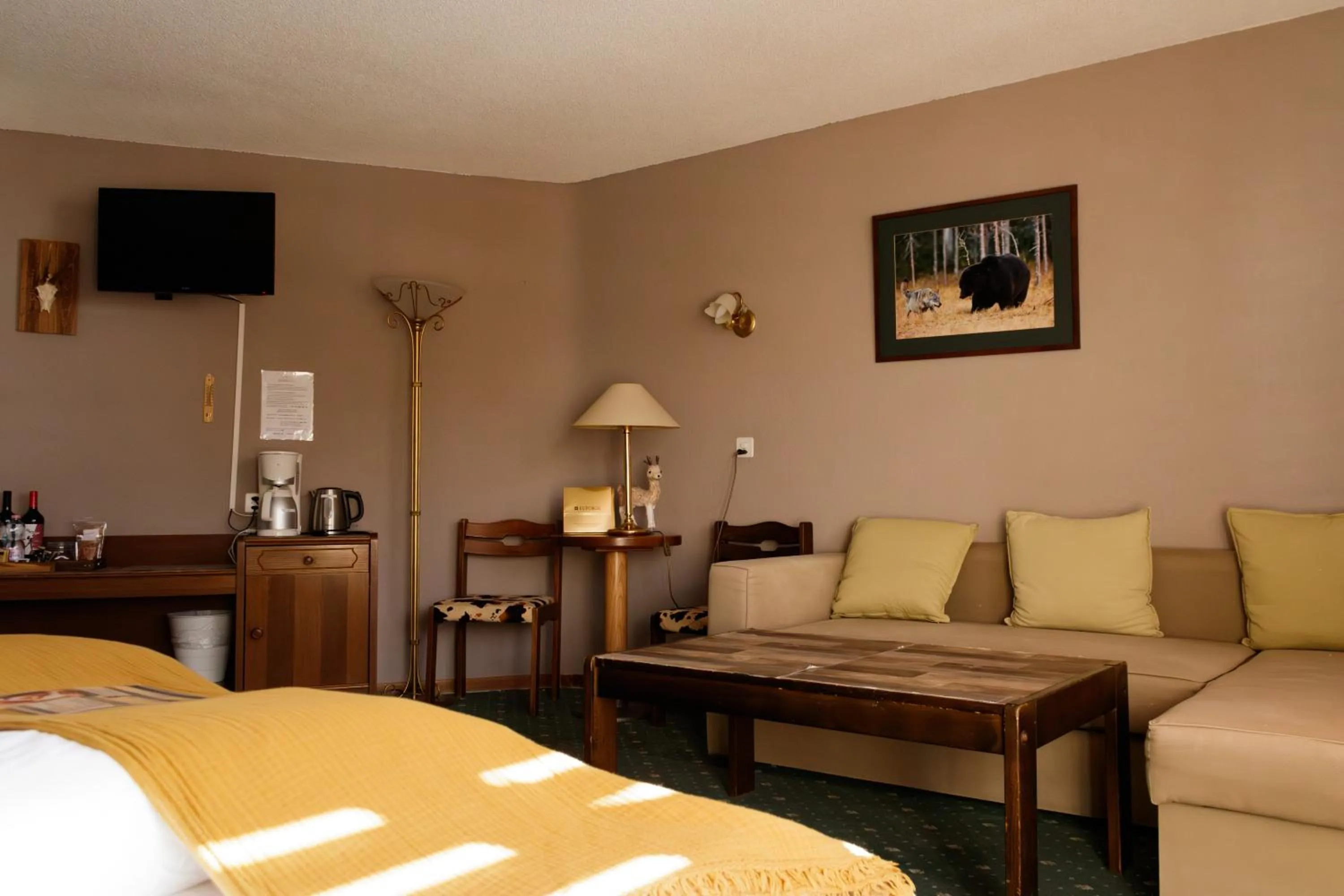 Coffee/tea facilities in Grichting Hotel & Serviced Apartments