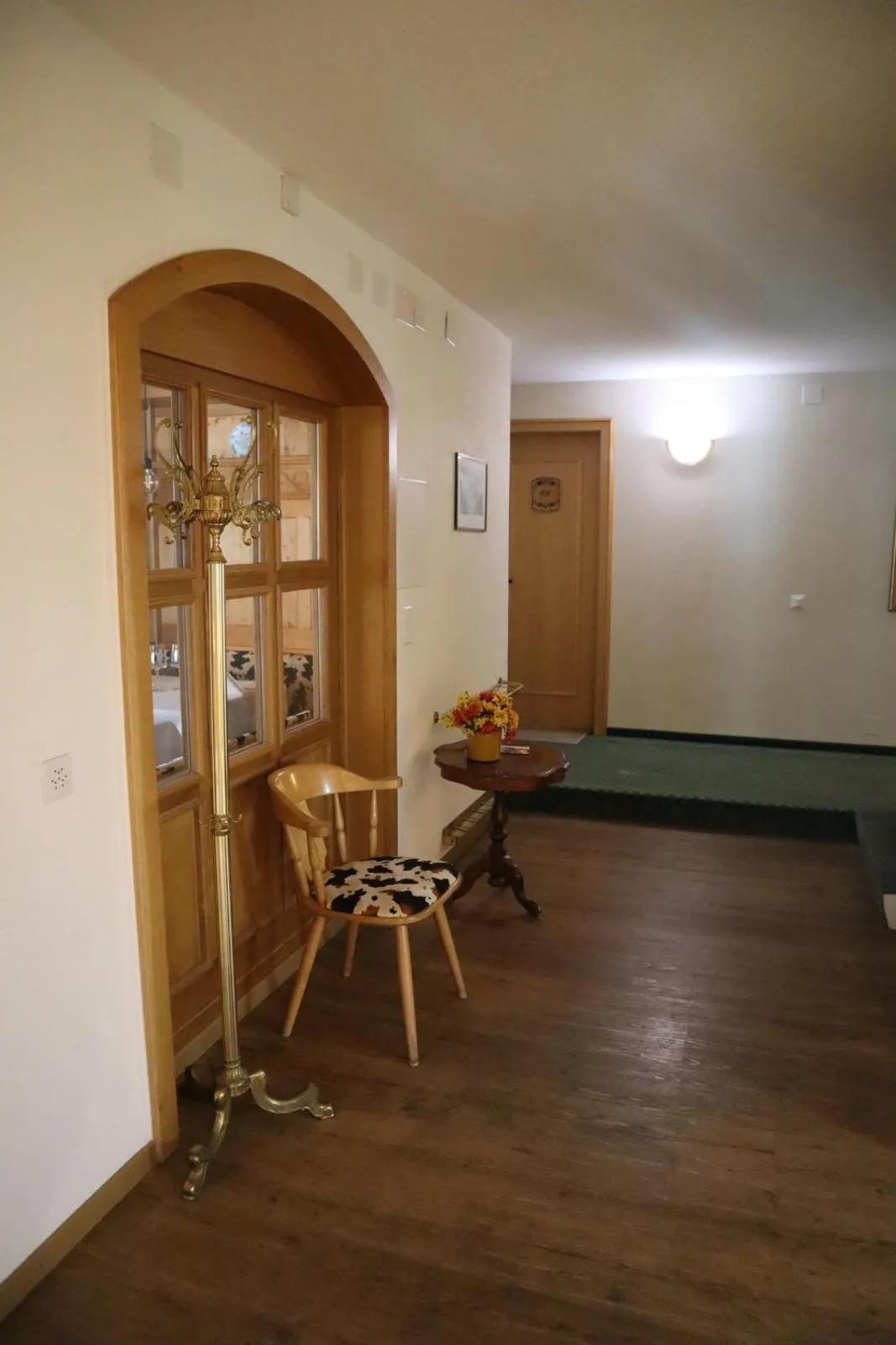 room service in Grichting Hotel & Serviced Apartments