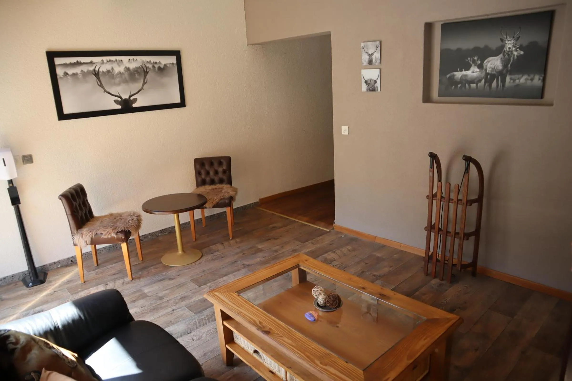 Lobby or reception in Grichting Hotel & Serviced Apartments