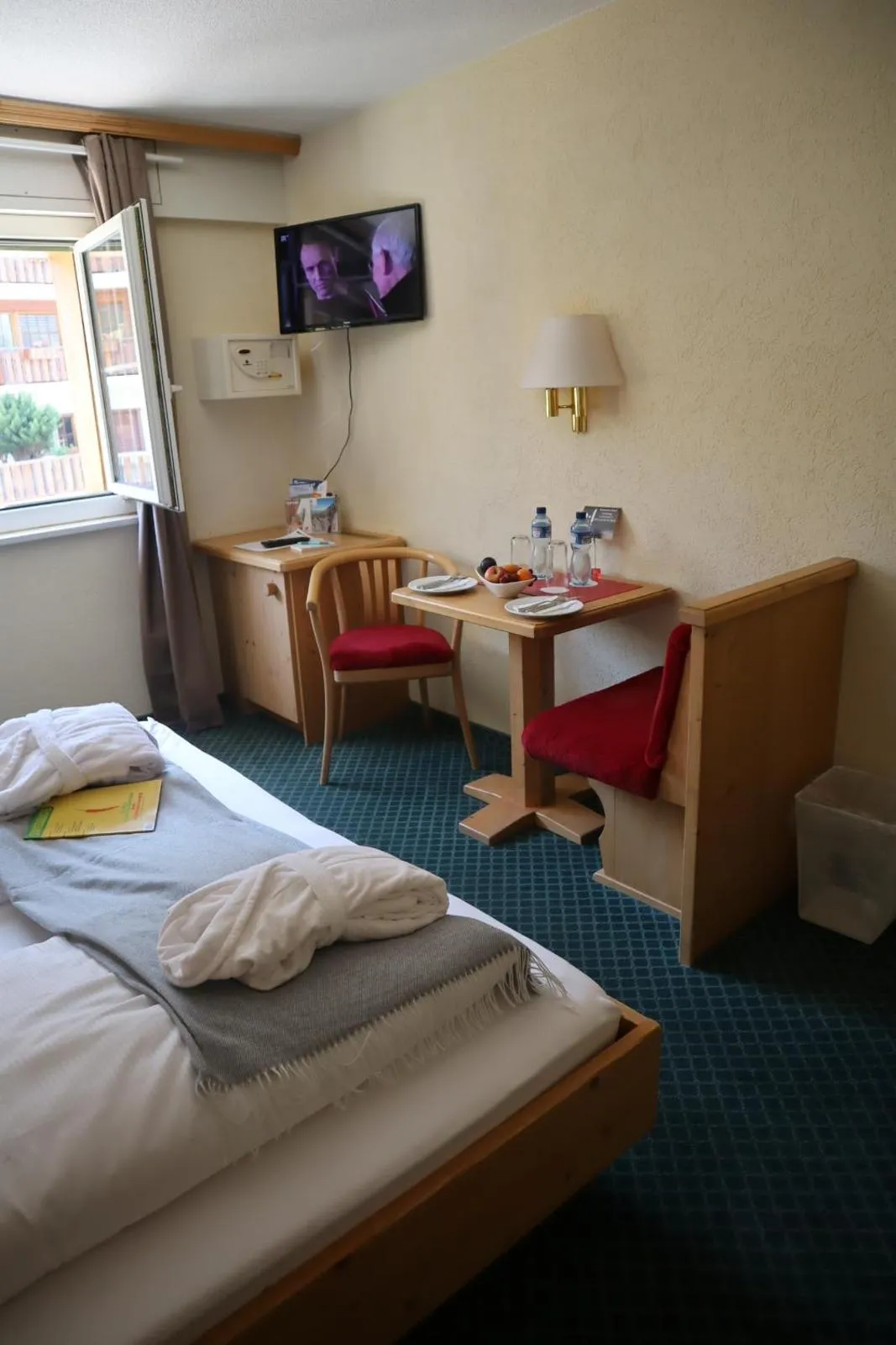 Bed in Grichting Hotel & Serviced Apartments