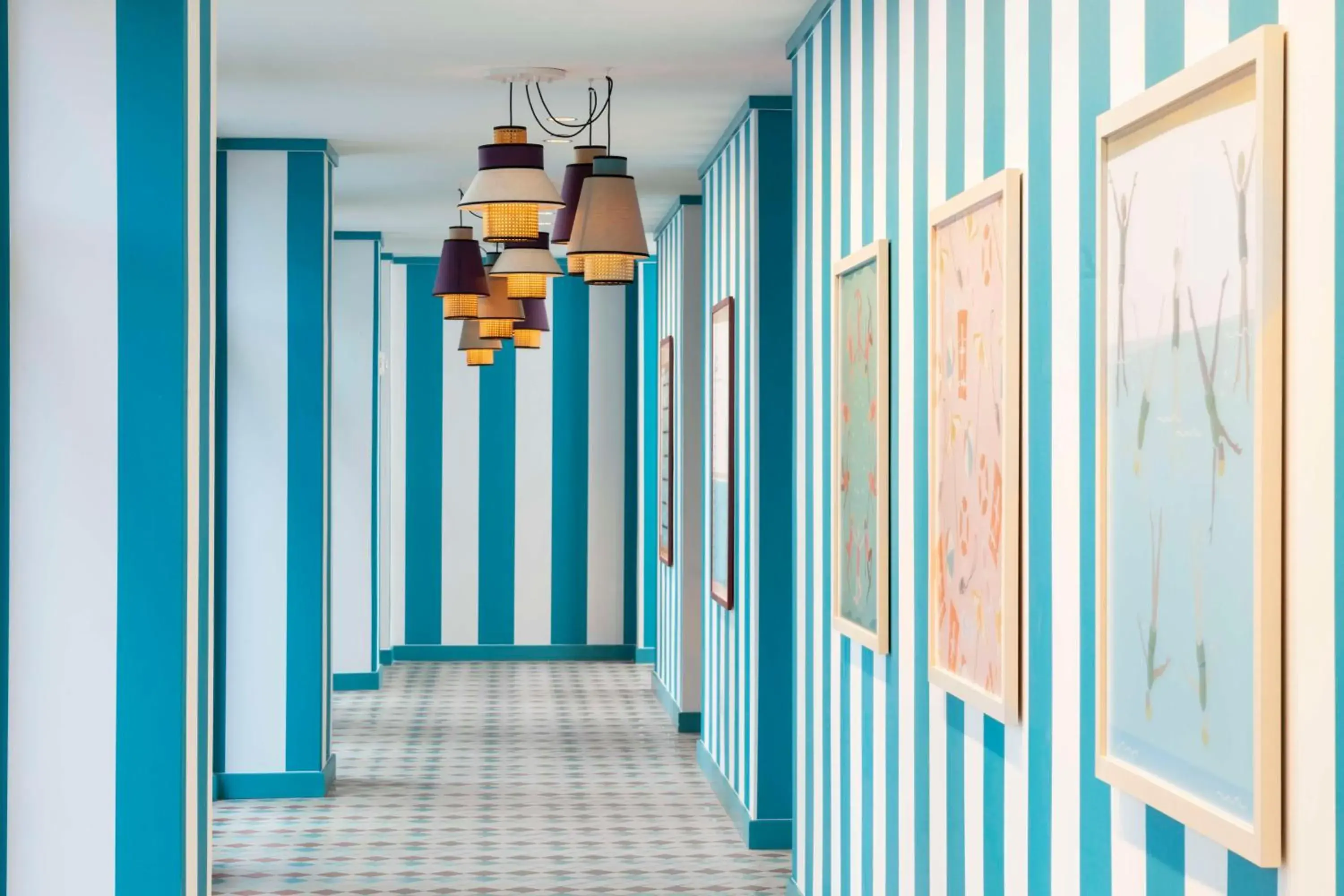 Swimming pool in Hyatt Centric Downtown Nashville Swimming pool in Hyatt Centric Downtown Nashville