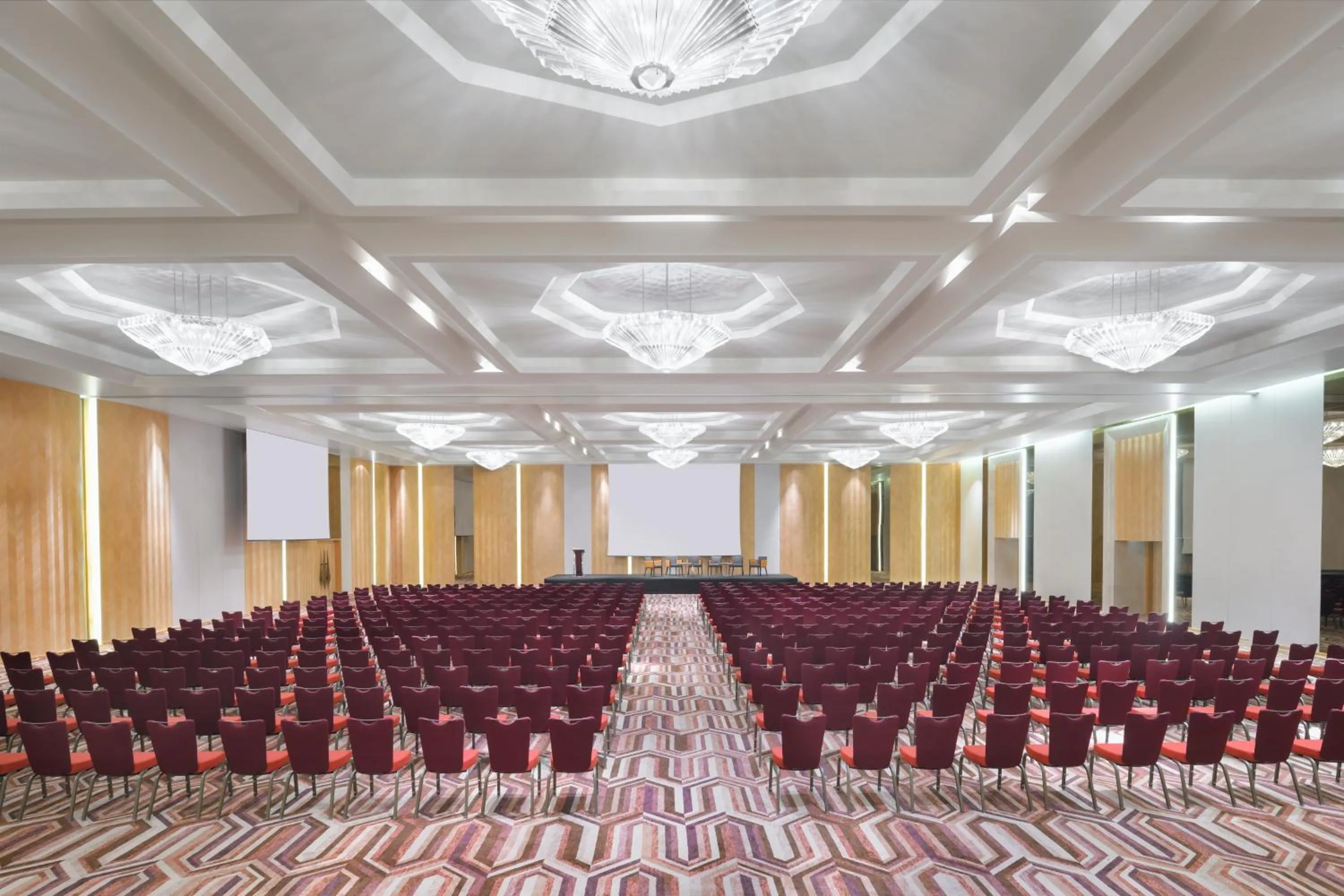 Meeting/conference room in InterContinental Luanda Miramar by IHG