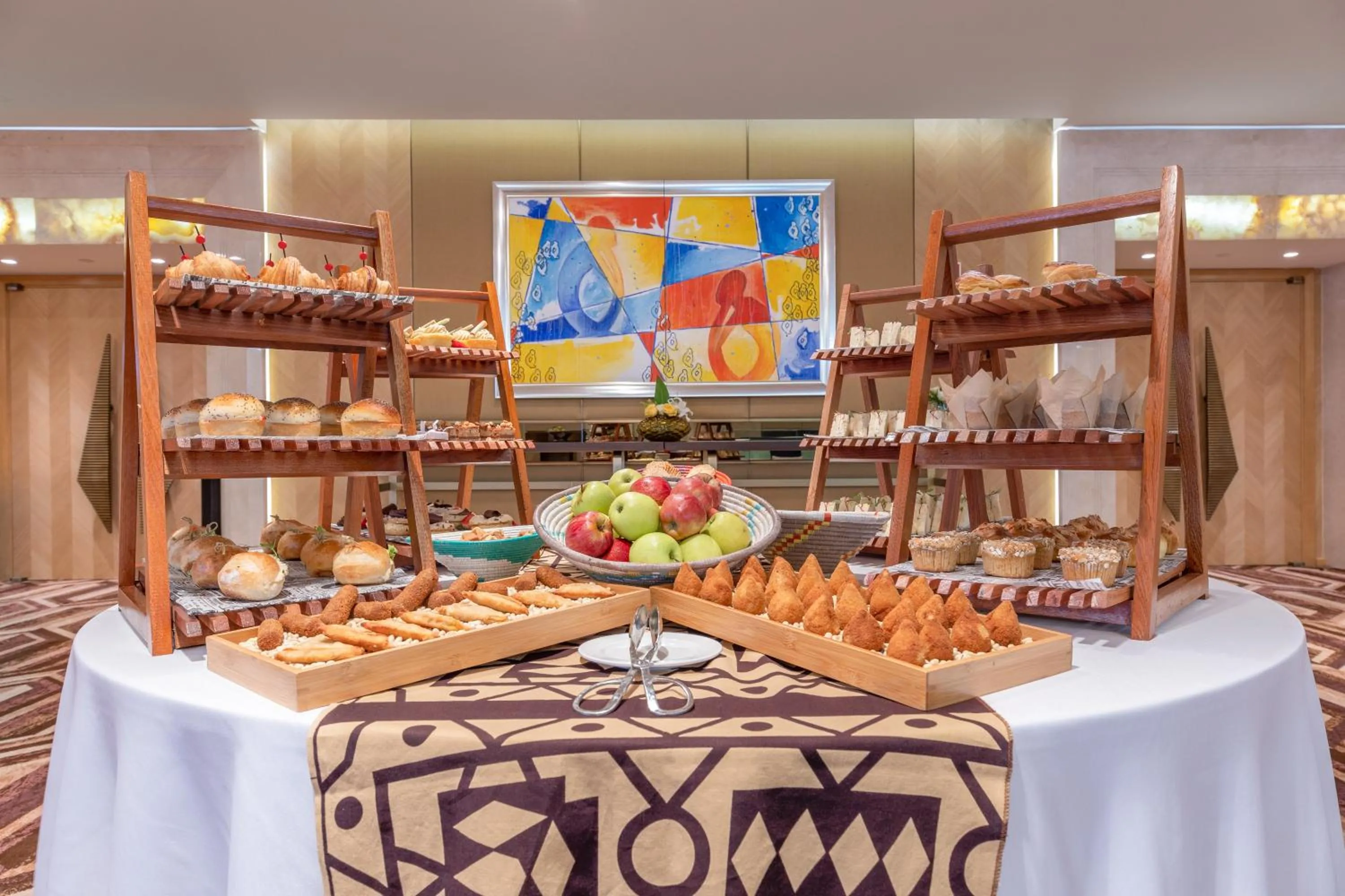Food and drinks in InterContinental Luanda Miramar by IHG