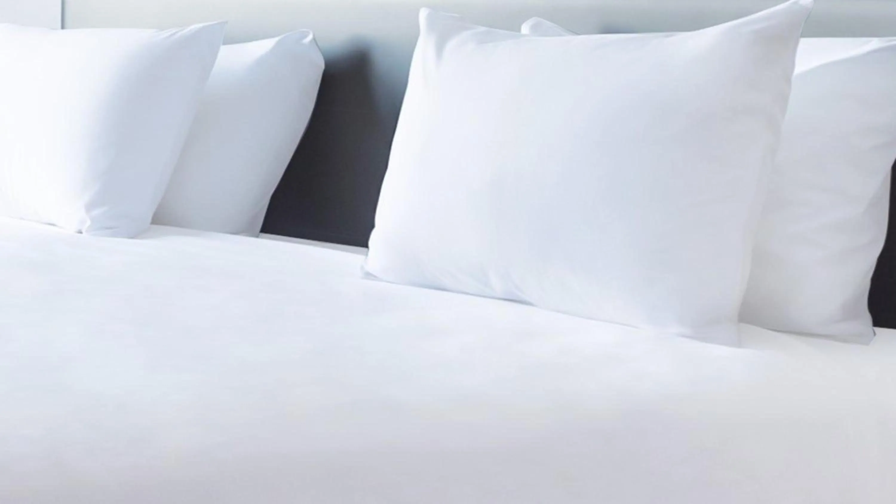 Photo of the whole room, Bed in InterContinental Luanda Miramar by IHG