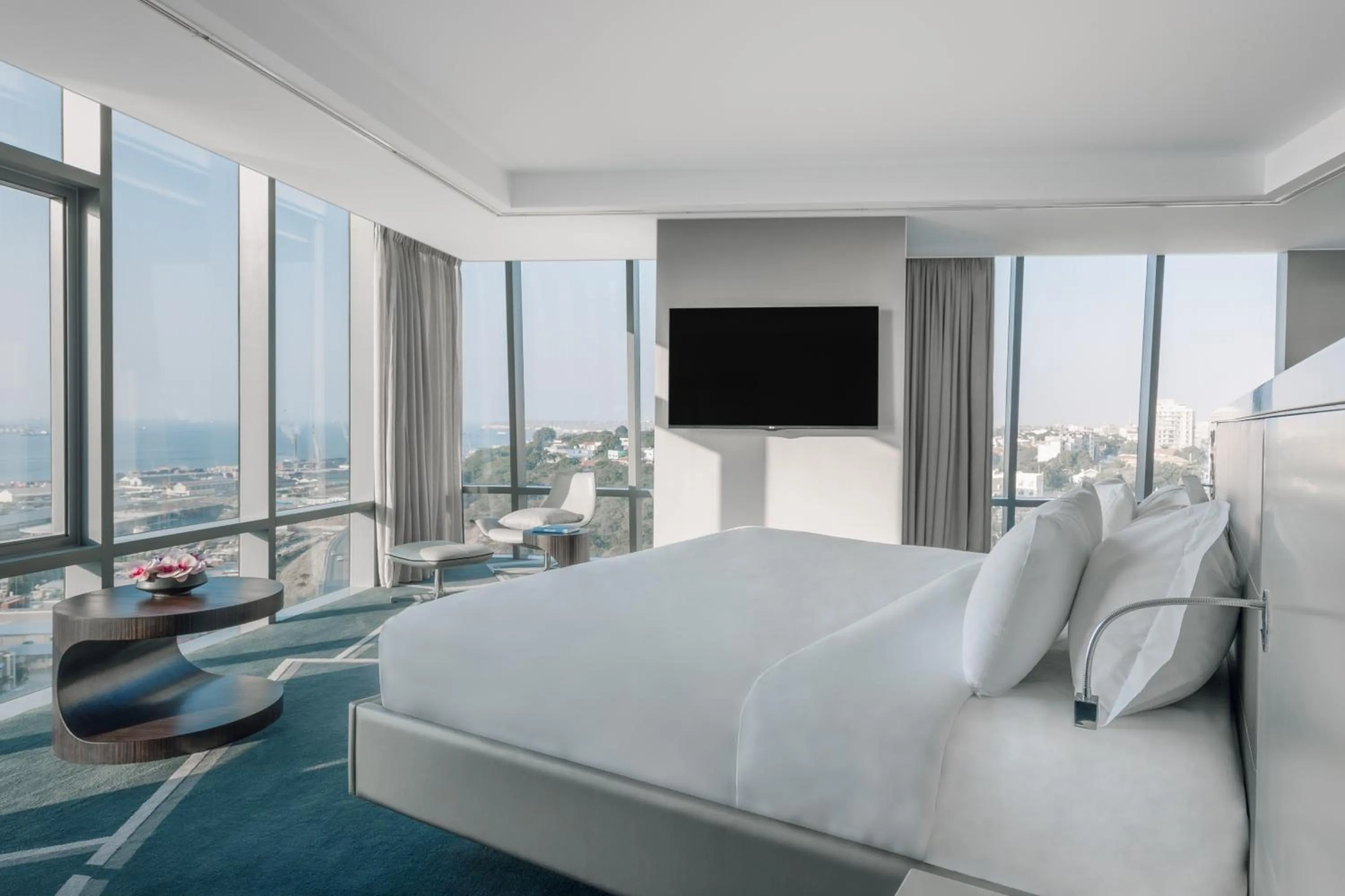 TV and multimedia, Bed in InterContinental Luanda Miramar by IHG