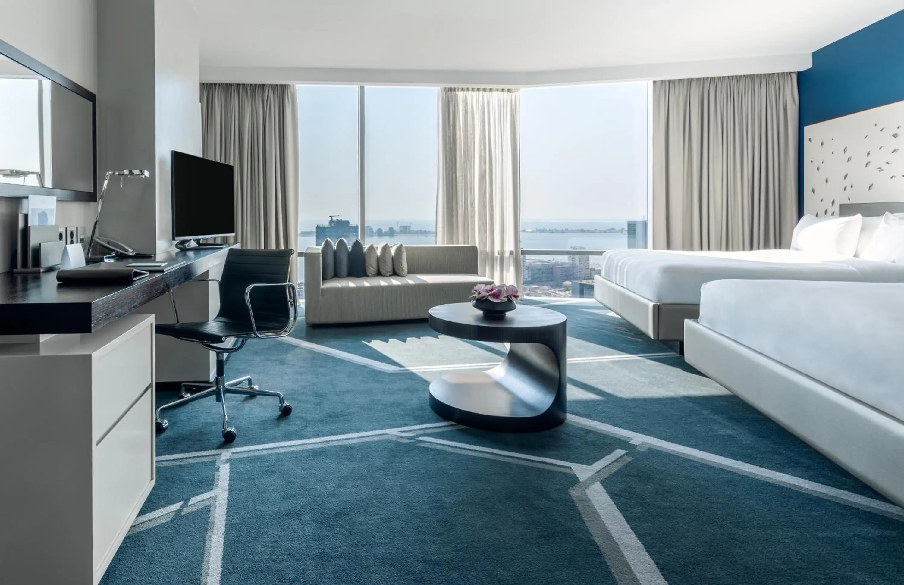 Communal lounge/ TV room, Bed in InterContinental Luanda Miramar by IHG Communal lounge/ TV room, Bed in InterContinental Luanda Miramar by IHG