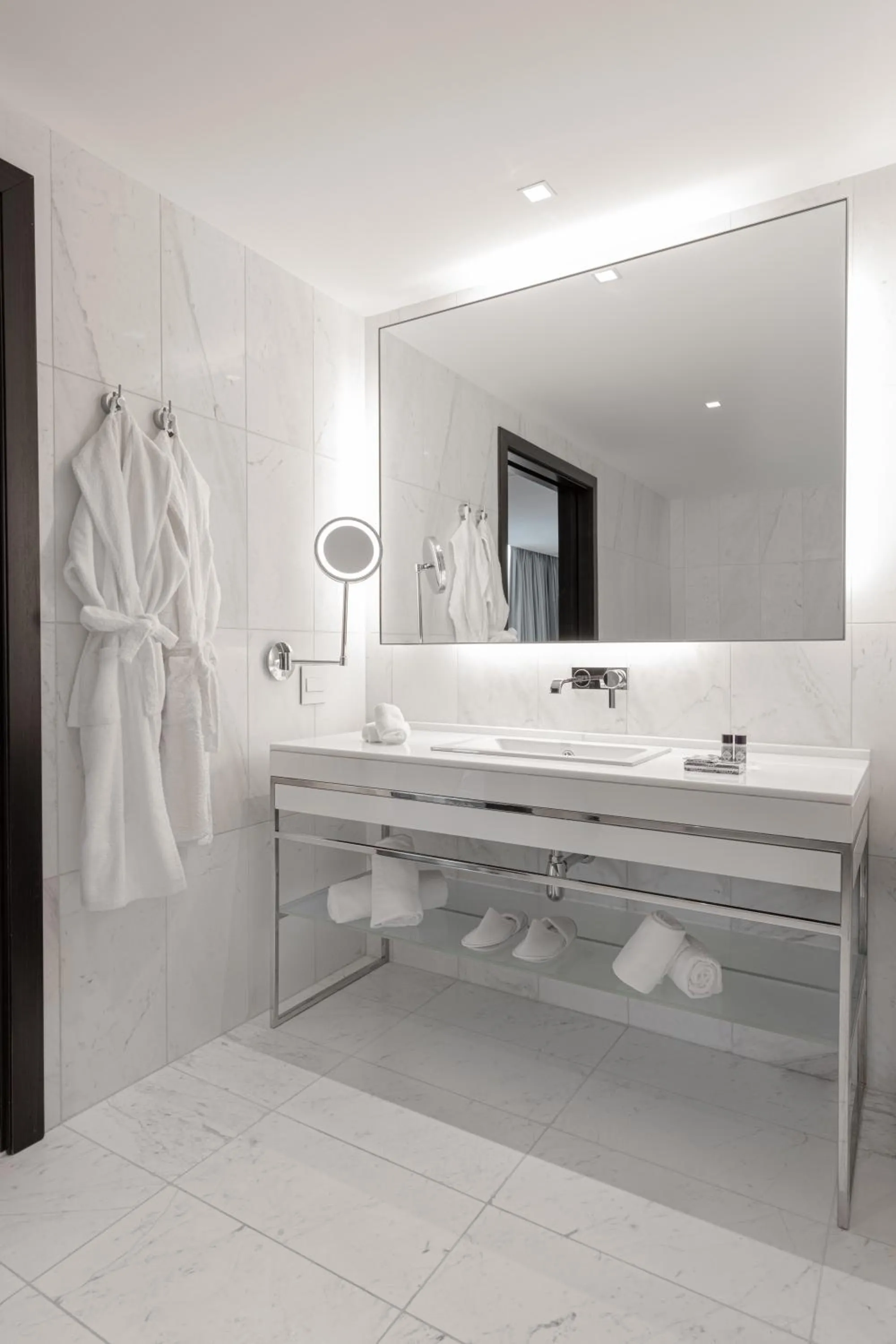 Bathroom in InterContinental Luanda Miramar by IHG