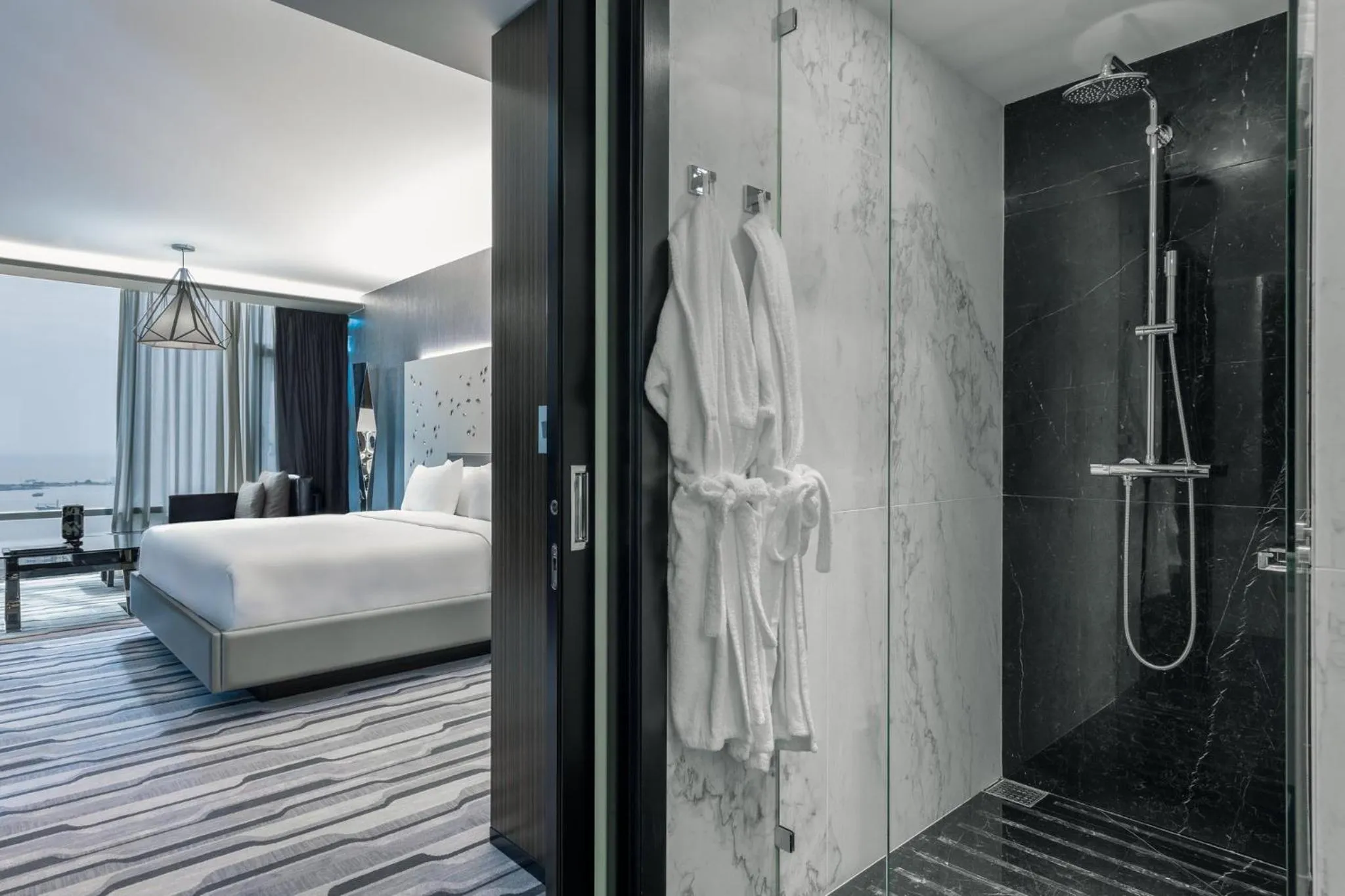 Photo of the whole room, Bed in InterContinental Luanda Miramar by IHG