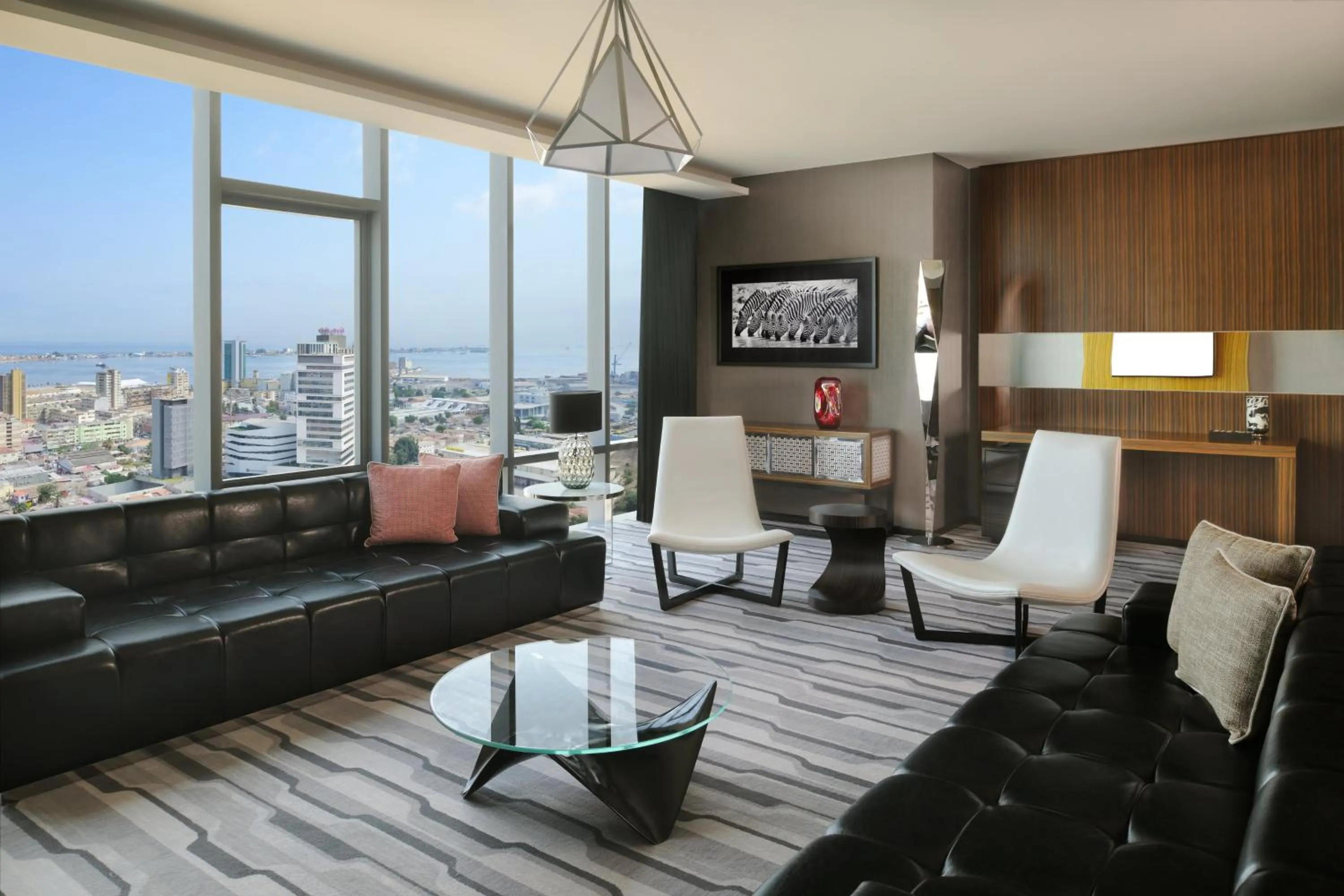 Photo of the whole room in InterContinental Luanda Miramar by IHG