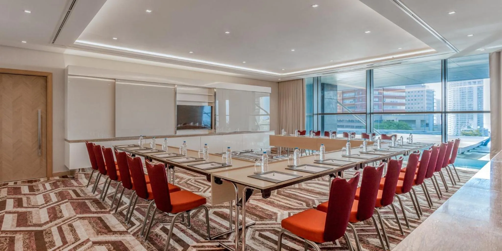 Meeting/conference room in InterContinental Luanda Miramar by IHG
