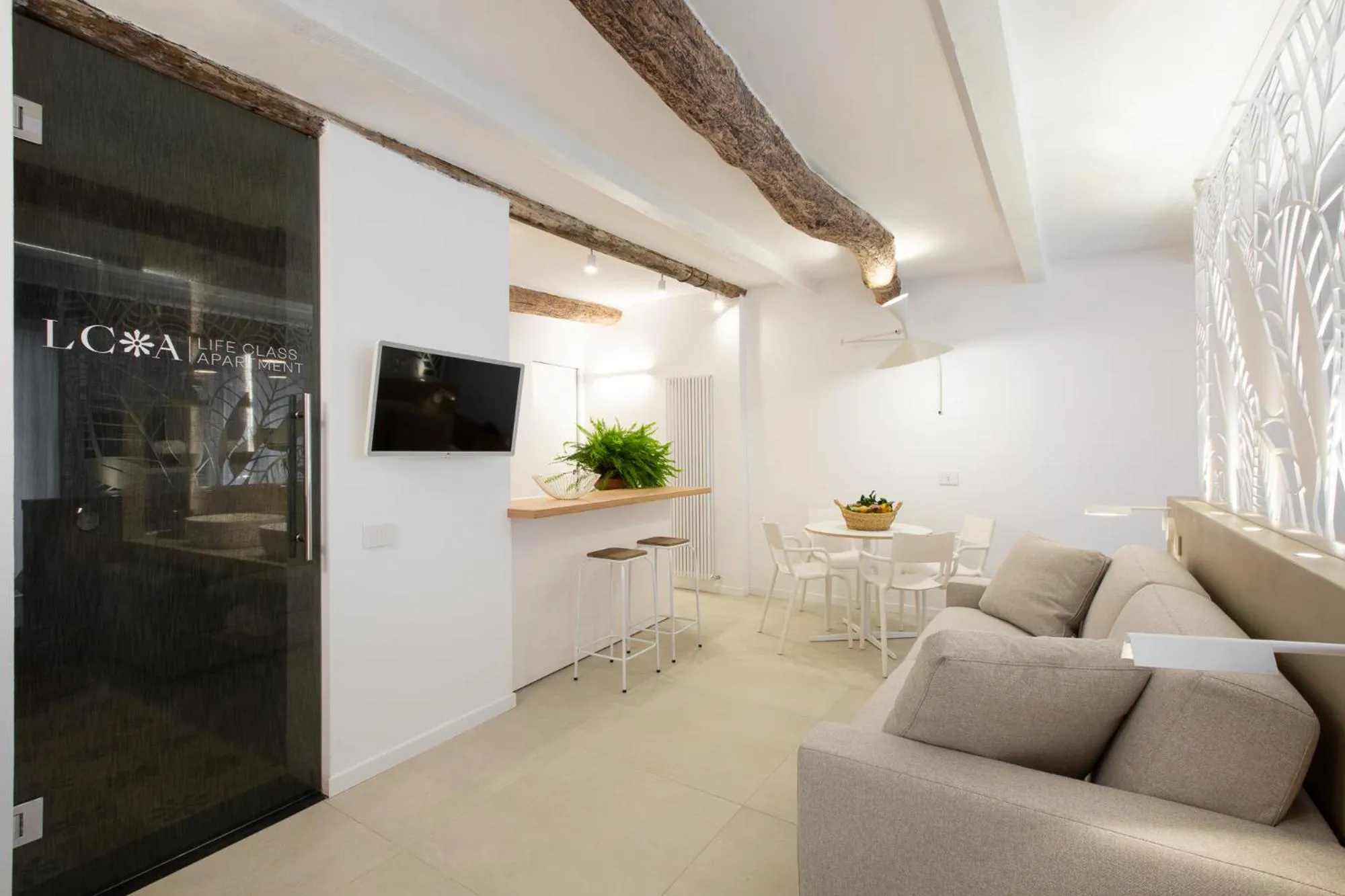 Life Class Apartment