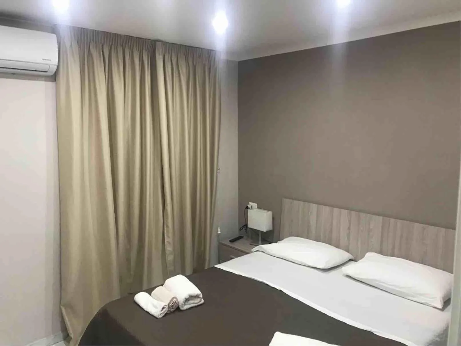 Bed in Mignone Luxury House