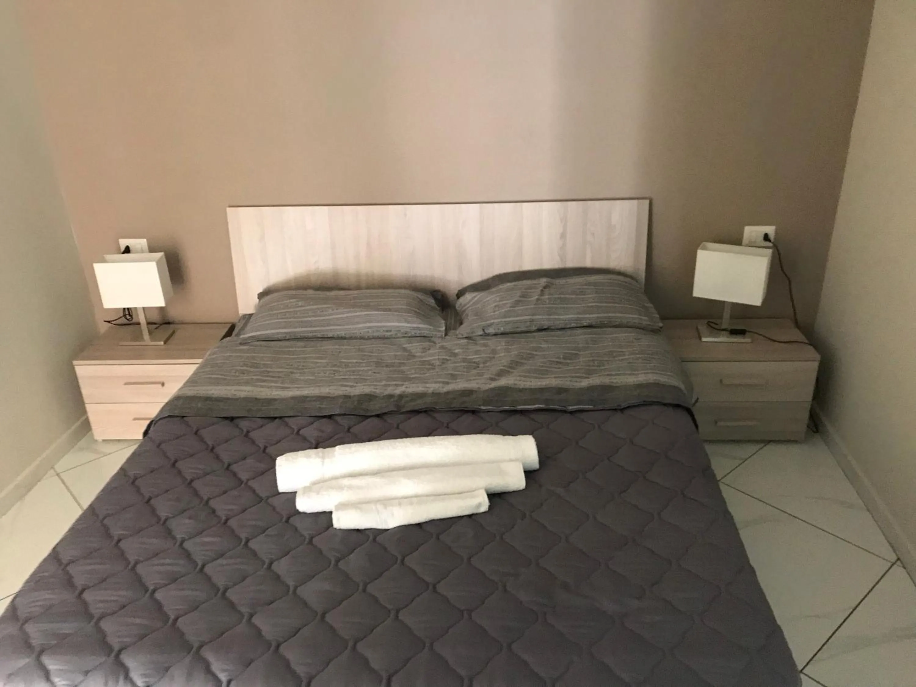 Bed in Mignone Luxury House