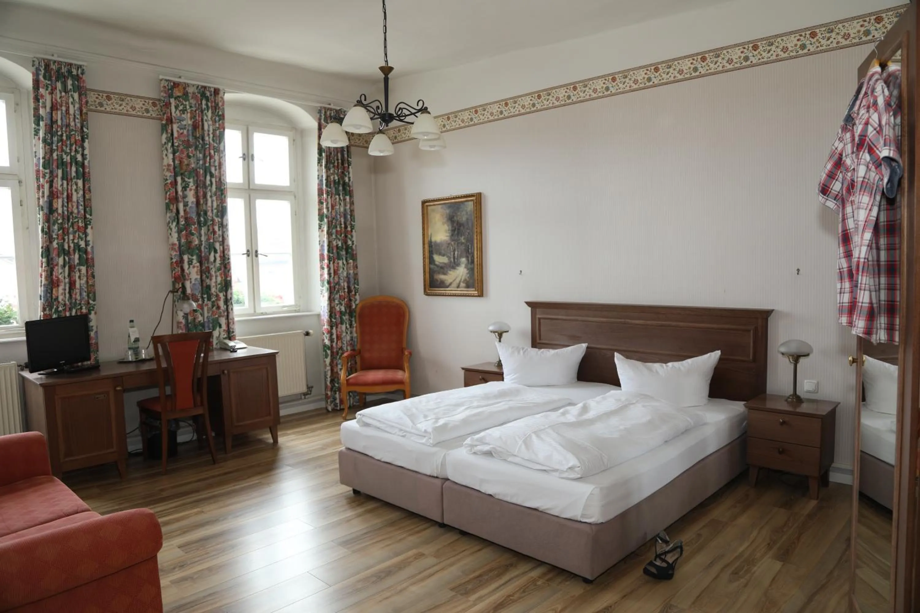 Photo of the whole room, Bed in Hotel Goldener Adler Garni