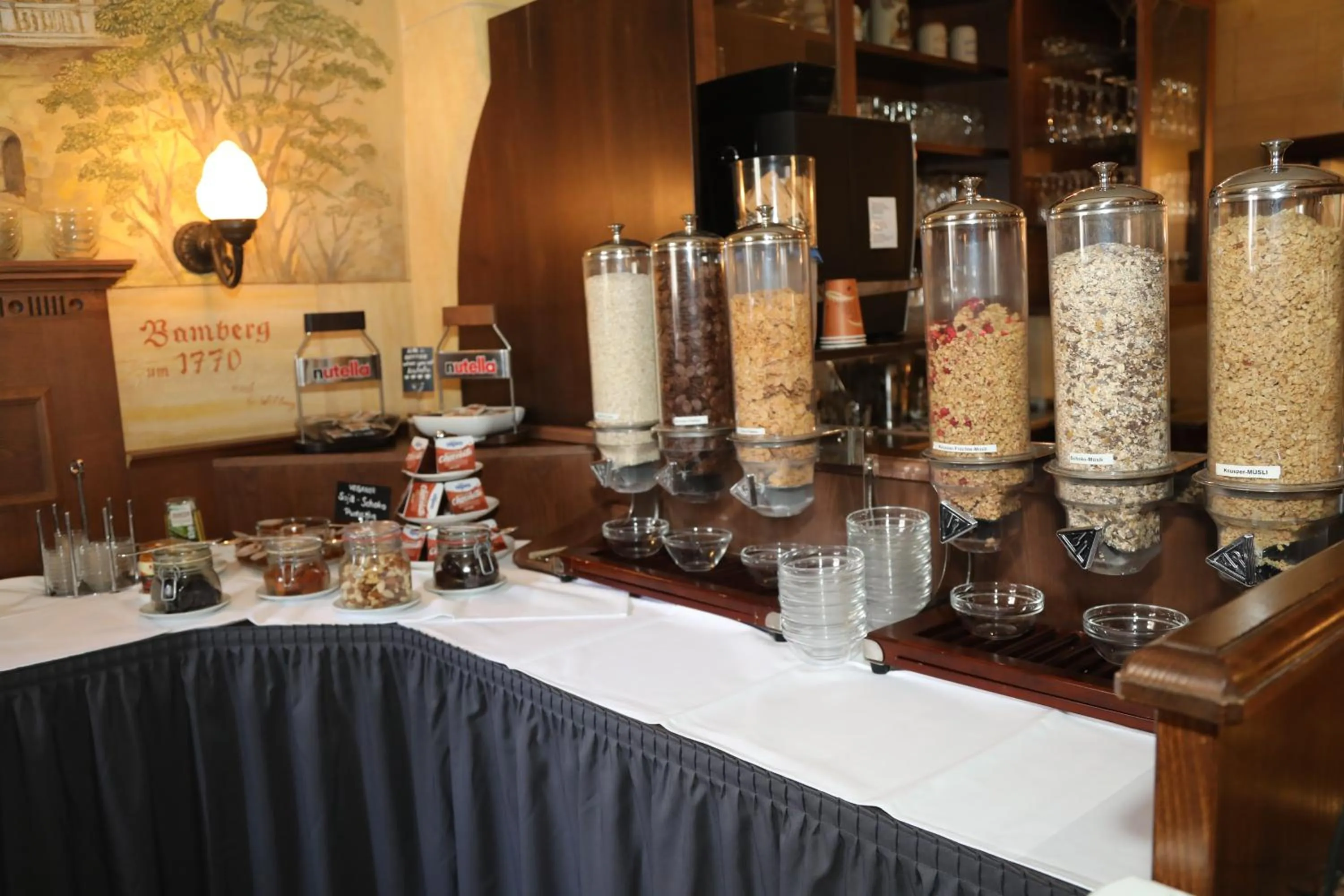 Buffet breakfast in Hotel Goldener Adler Garni