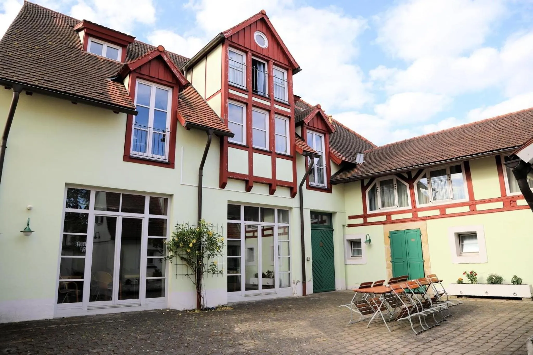 Property building in Hotel Goldener Adler Garni