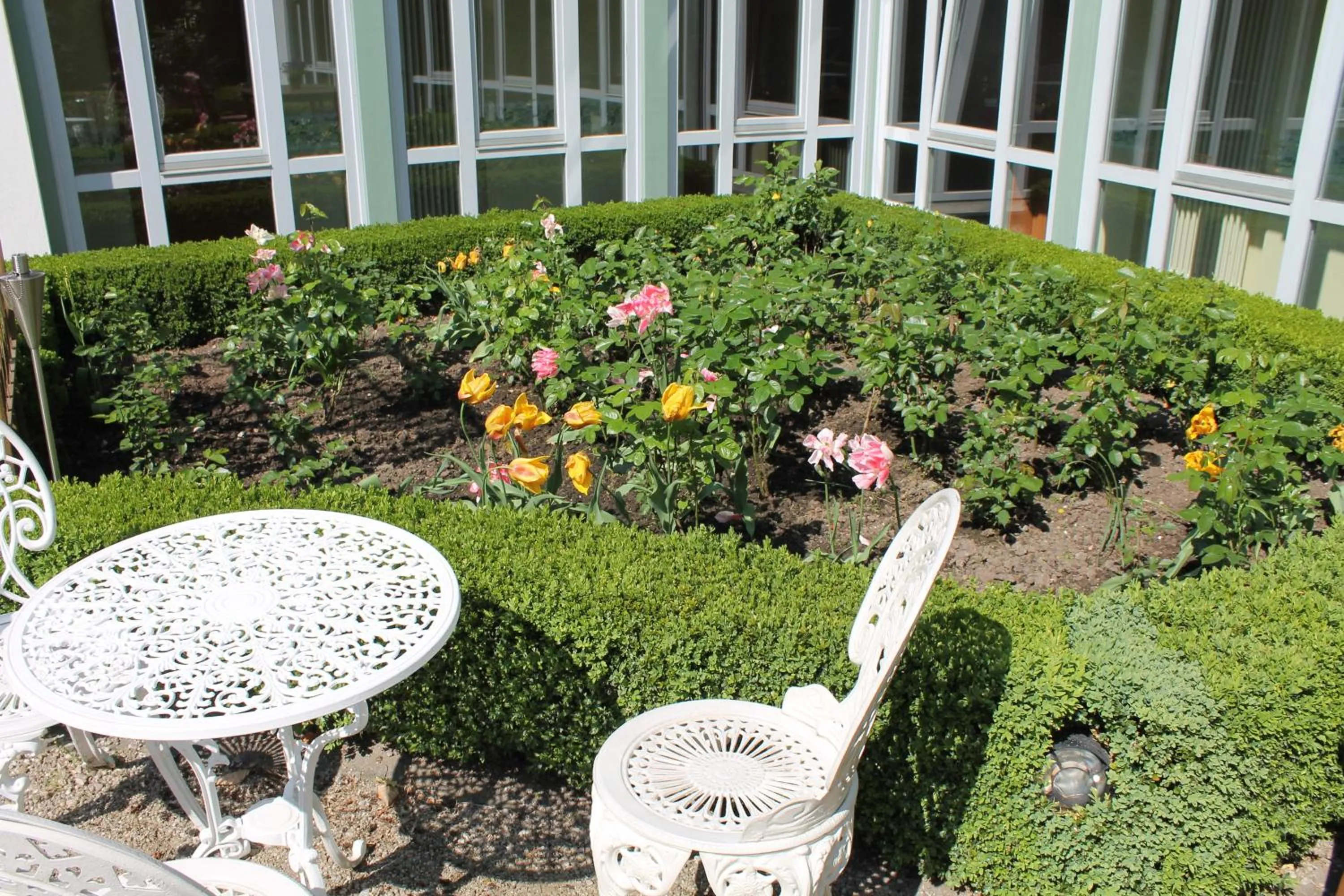 Patio in Hotel Goldener Adler Garni