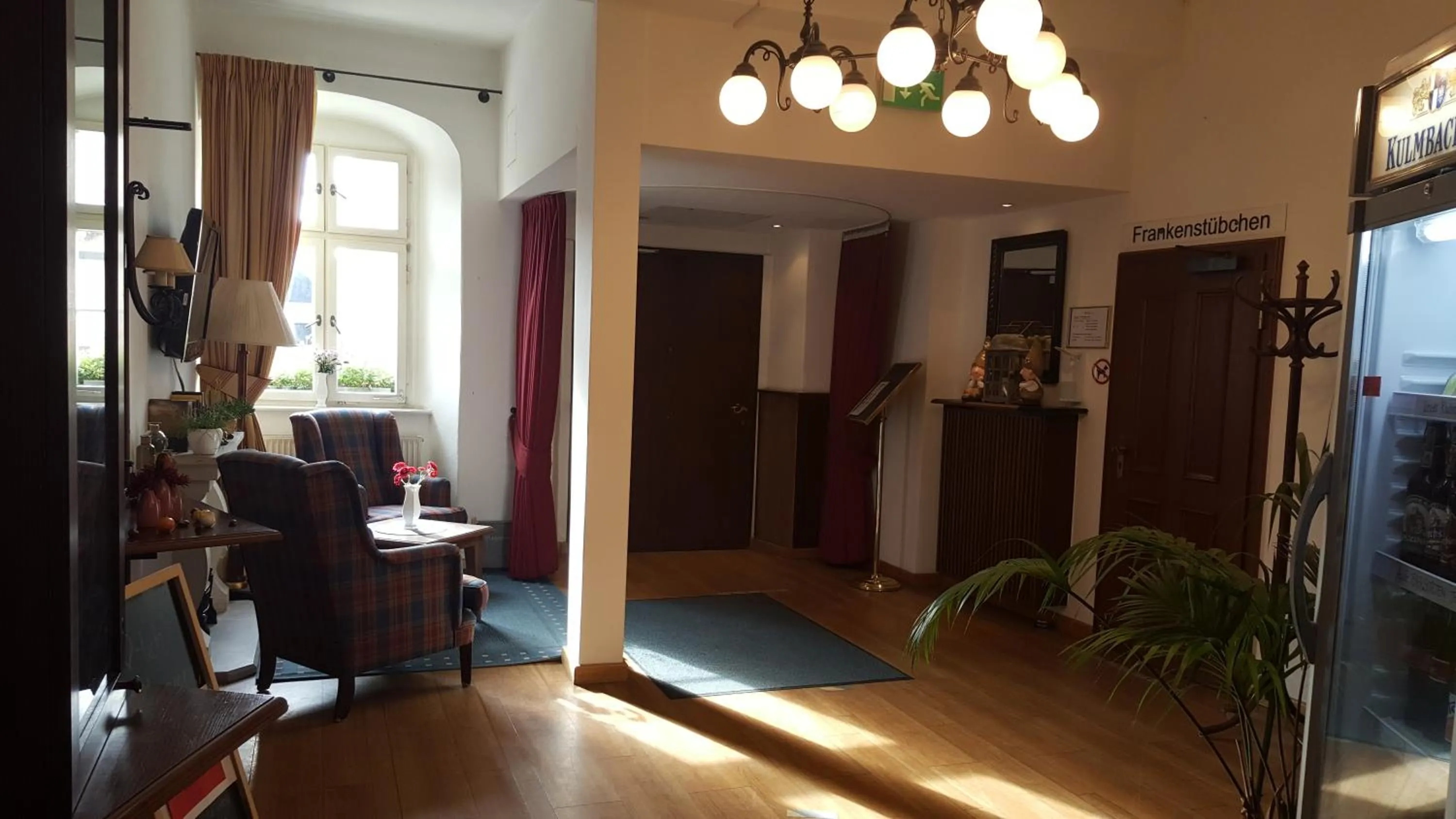 Lobby or reception in Hotel Goldener Adler Garni