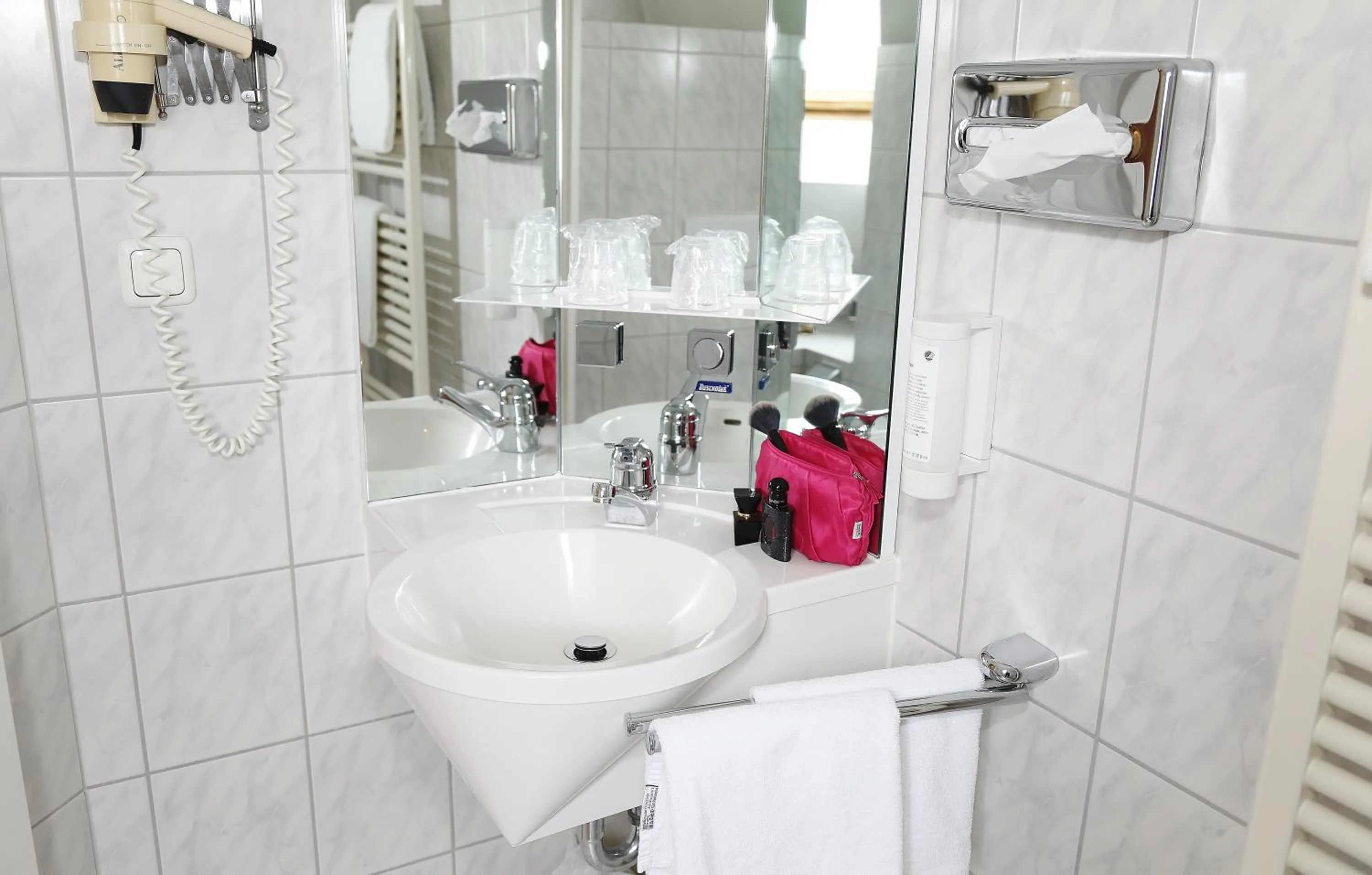 Bathroom in Hotel Goldener Adler Garni