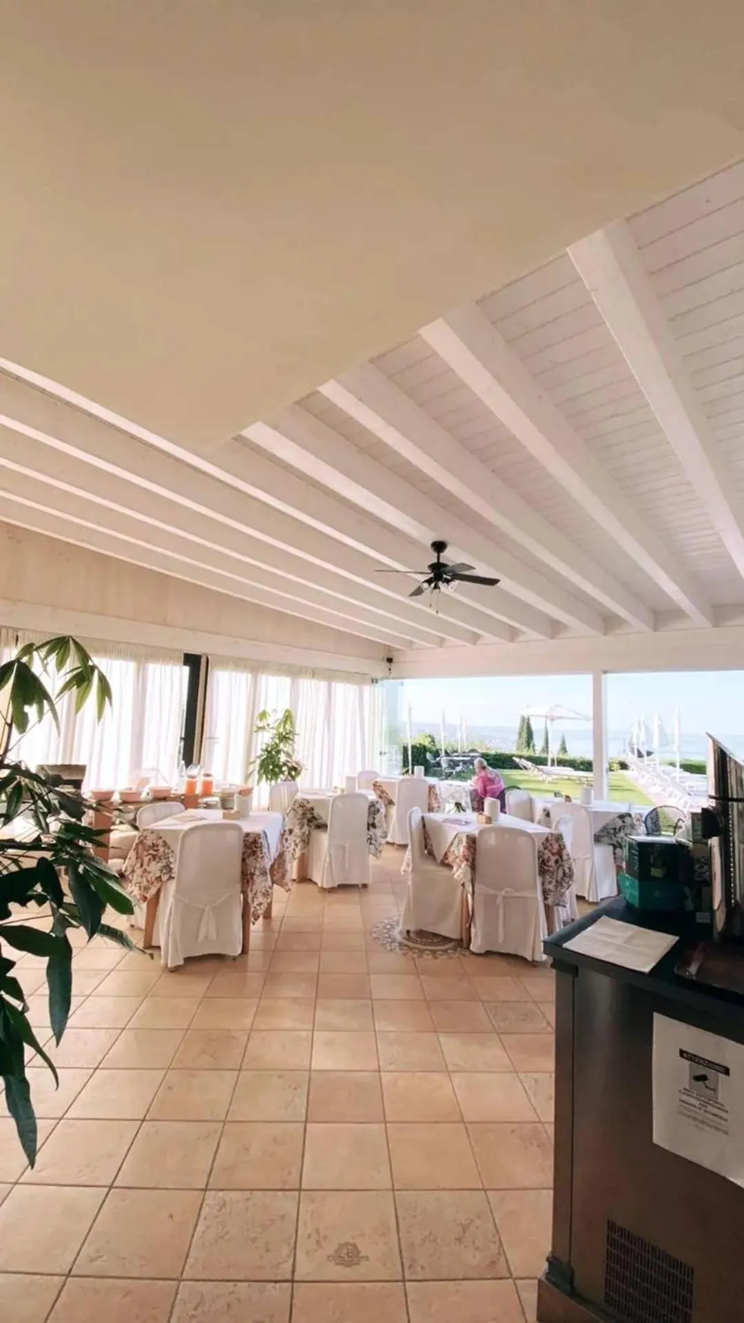 Lounge or bar in Hotel Valbella