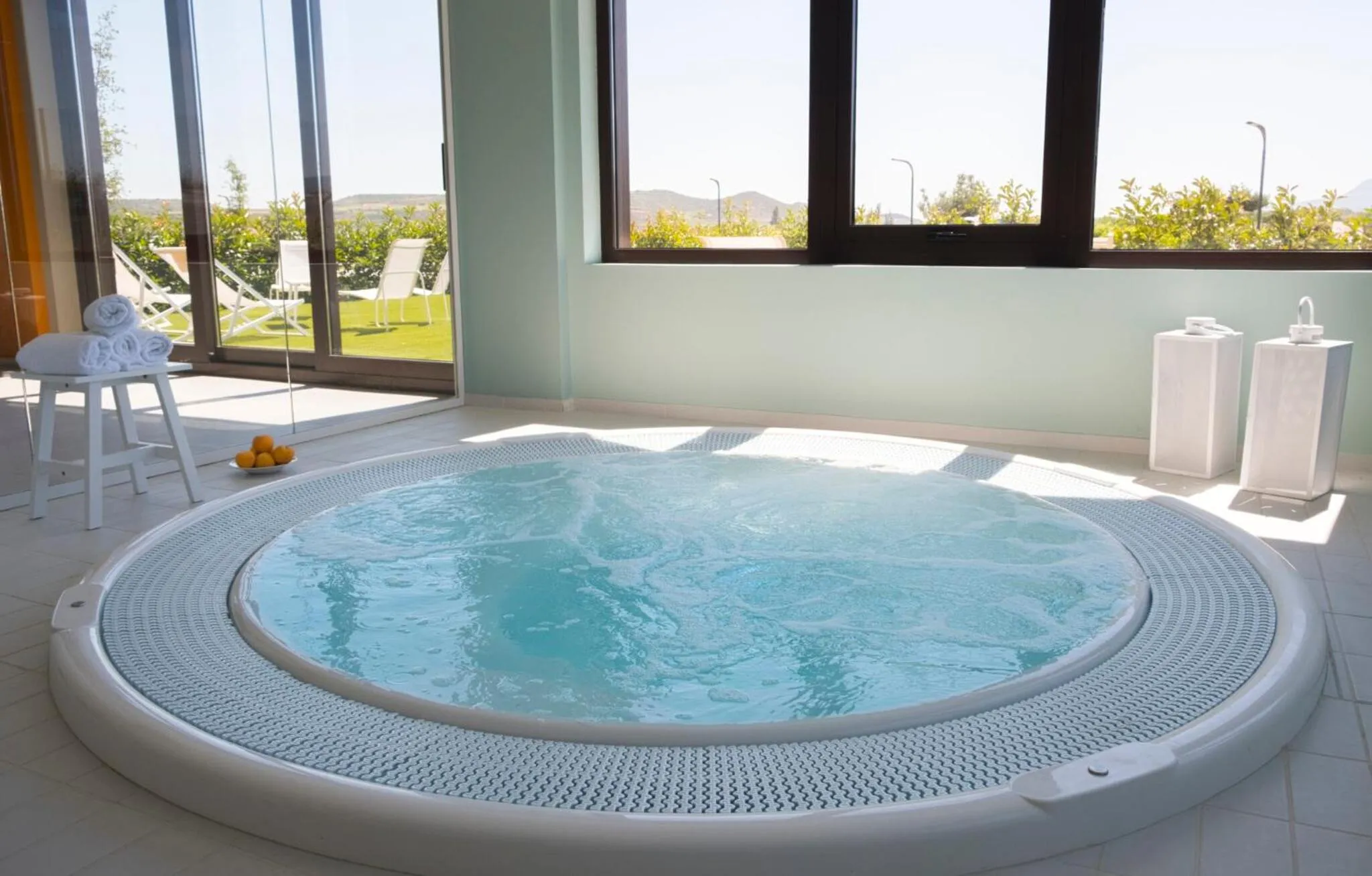 Hot Tub in Hotel Bodega FyA - GRUPO PIÉROLA