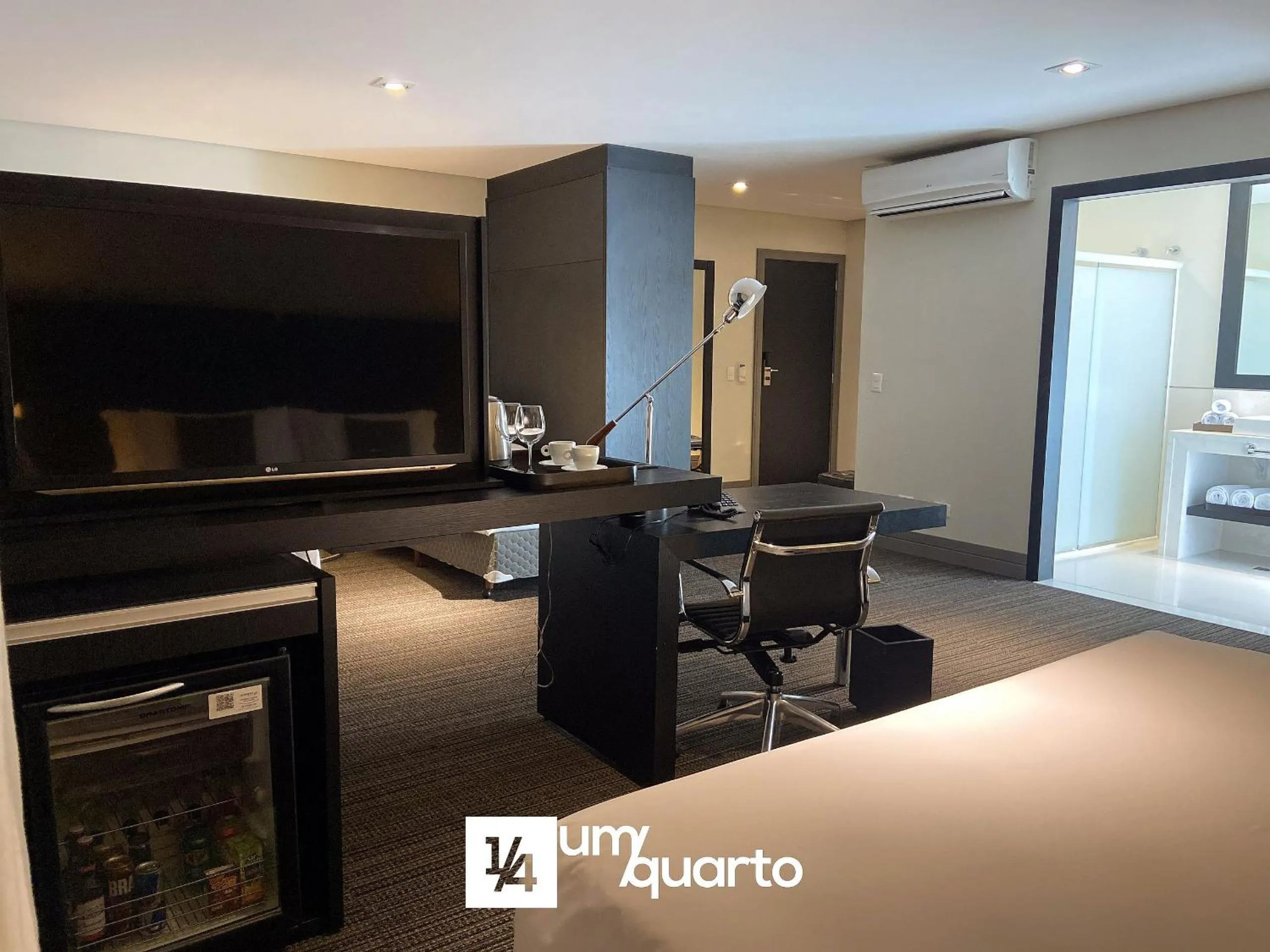 Bedroom in Manhattan Floor