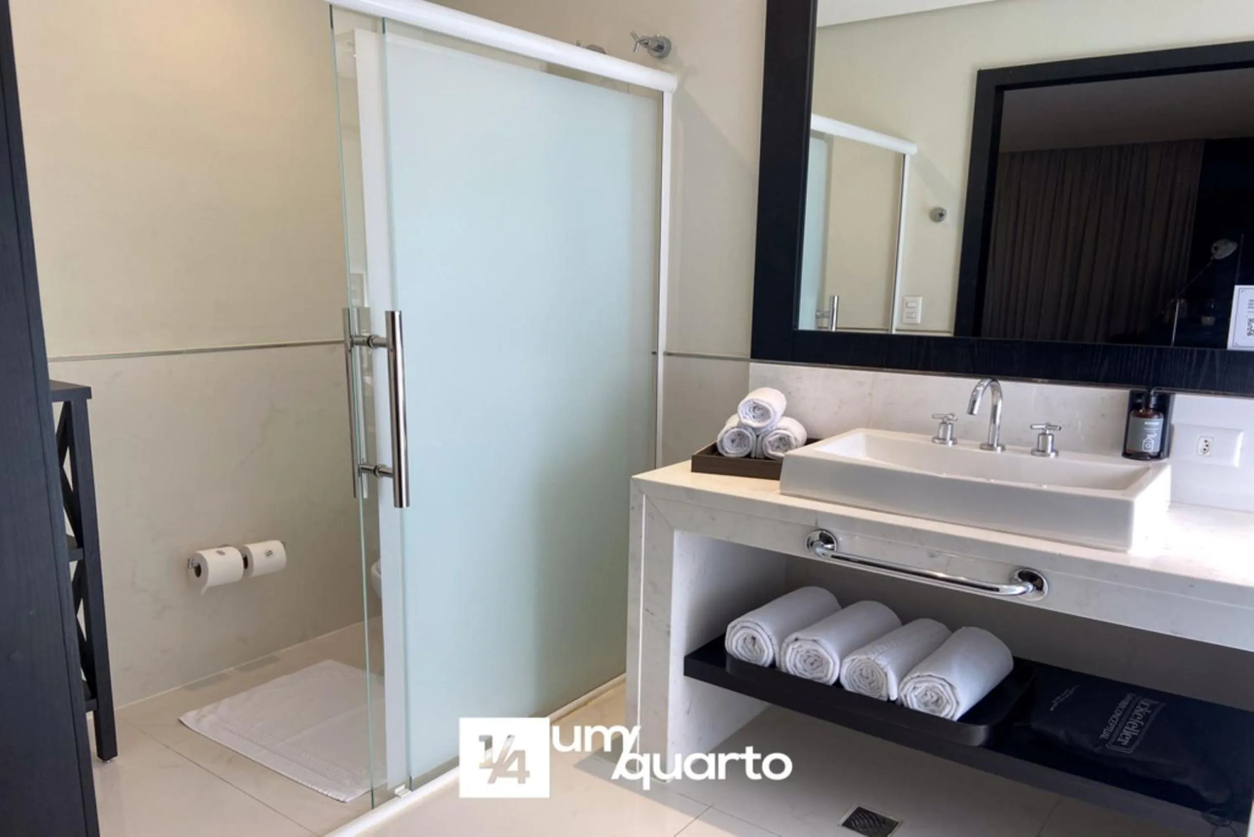 Toilet in Manhattan Floor