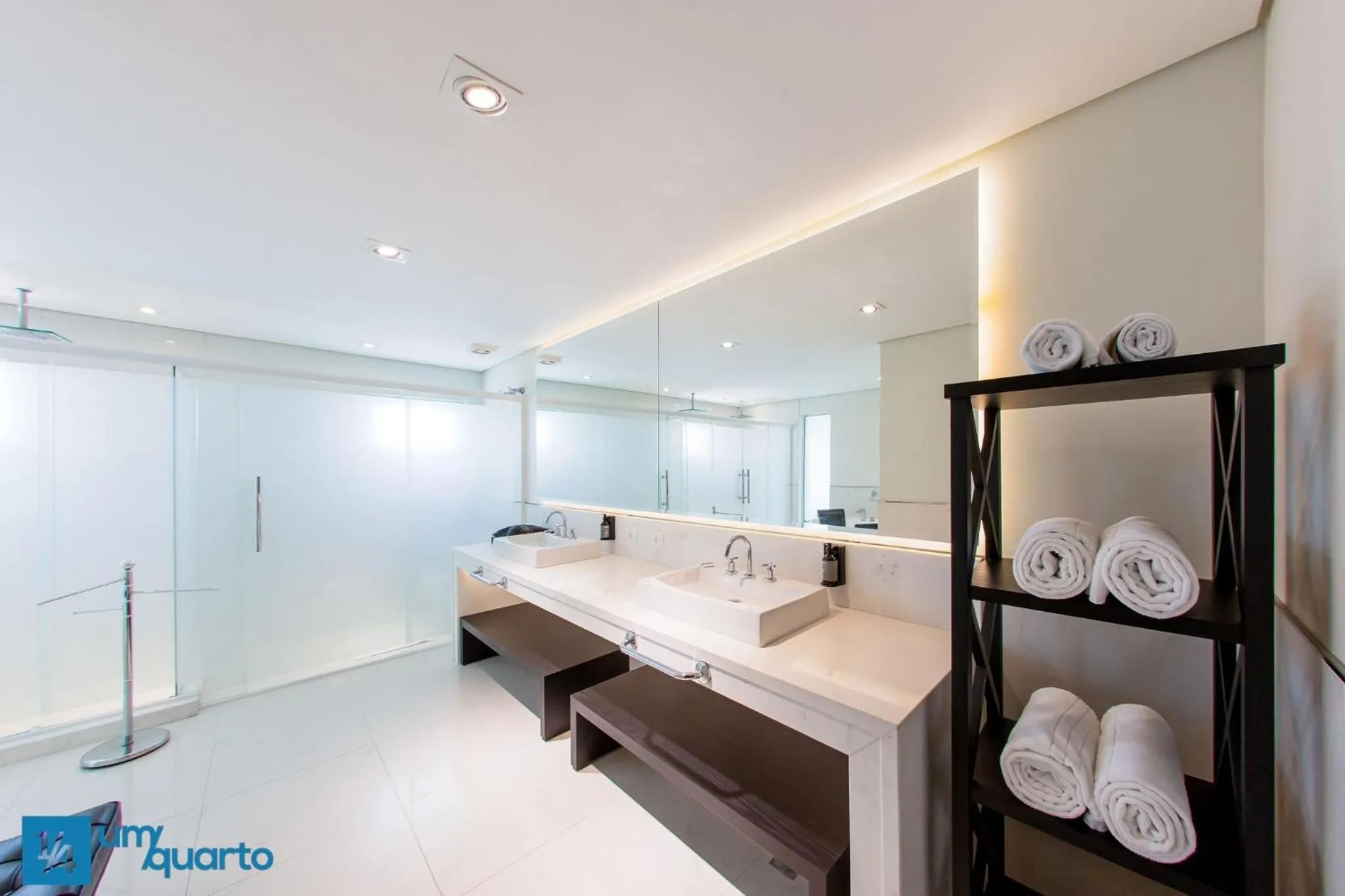 Toilet in Manhattan Floor