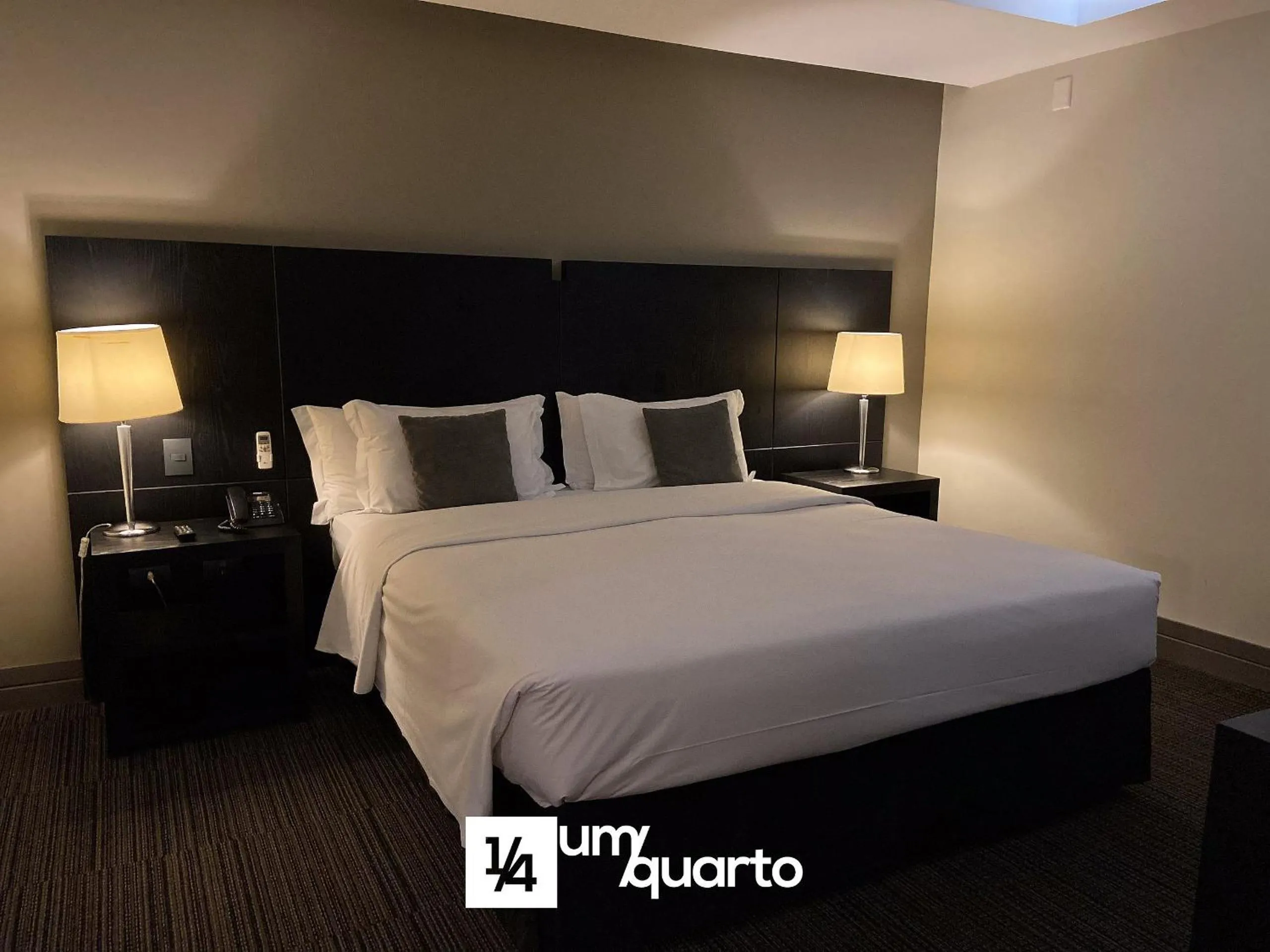 Bed in Manhattan Floor