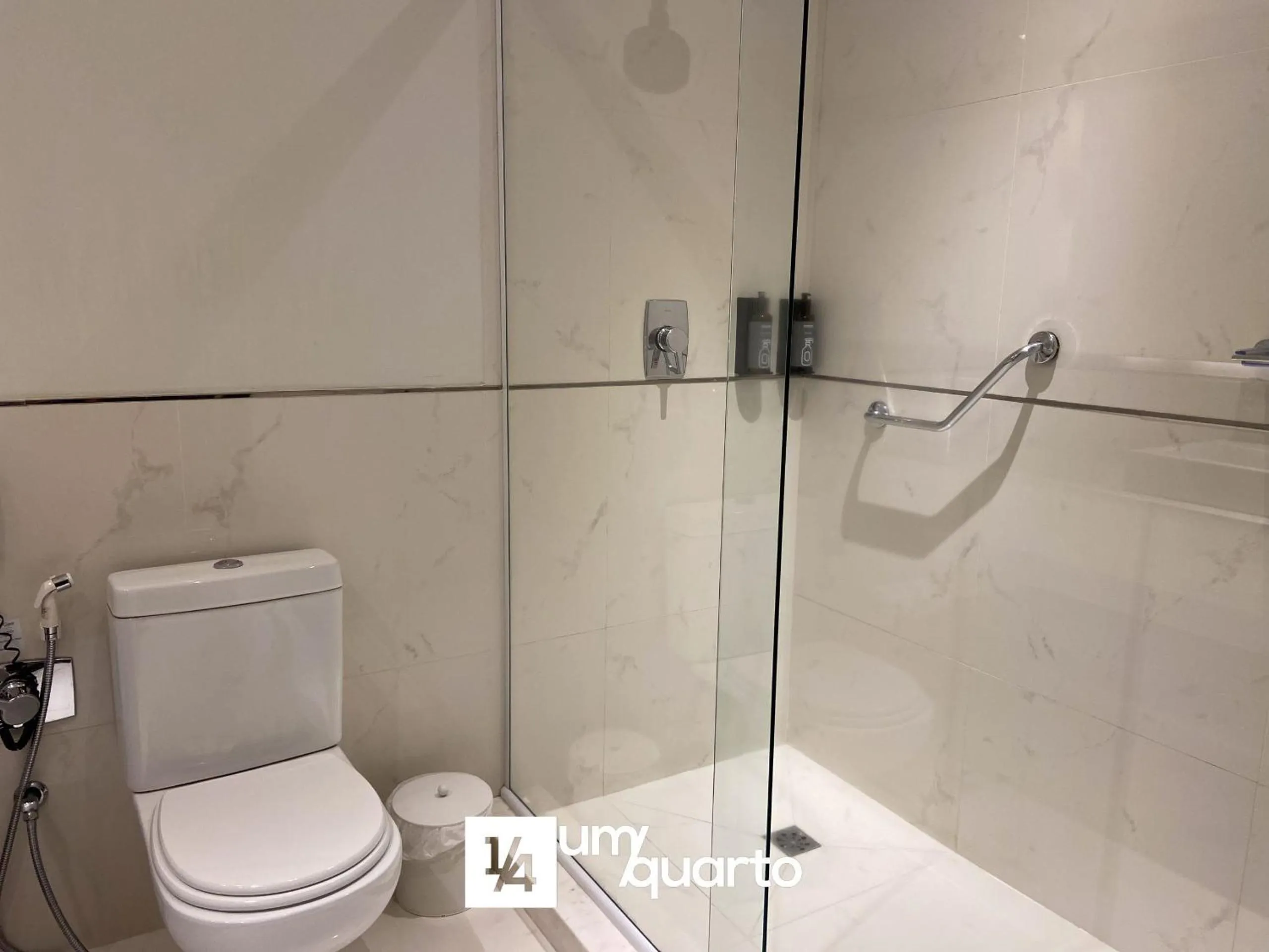 Bathroom in Manhattan Floor