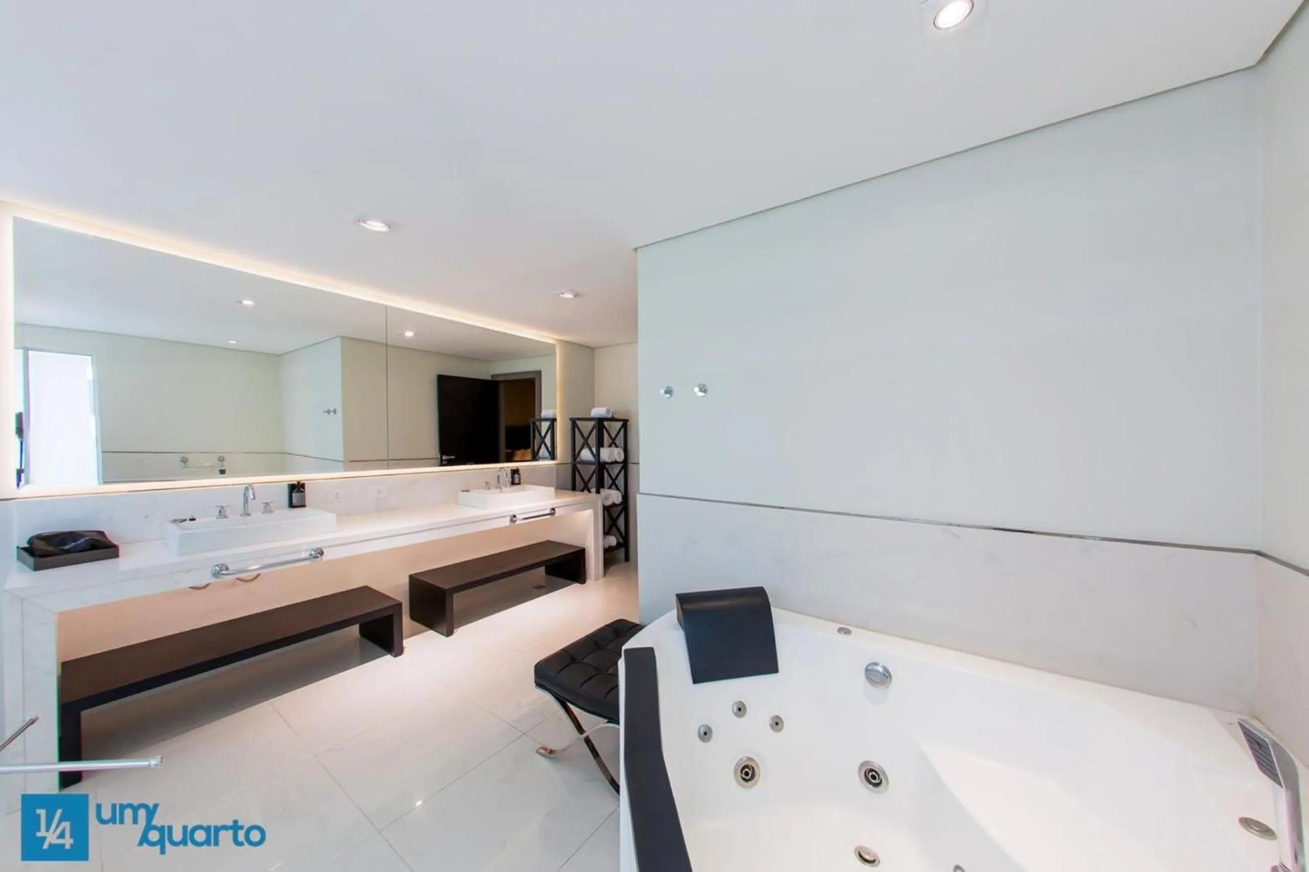 Toilet in Manhattan Floor