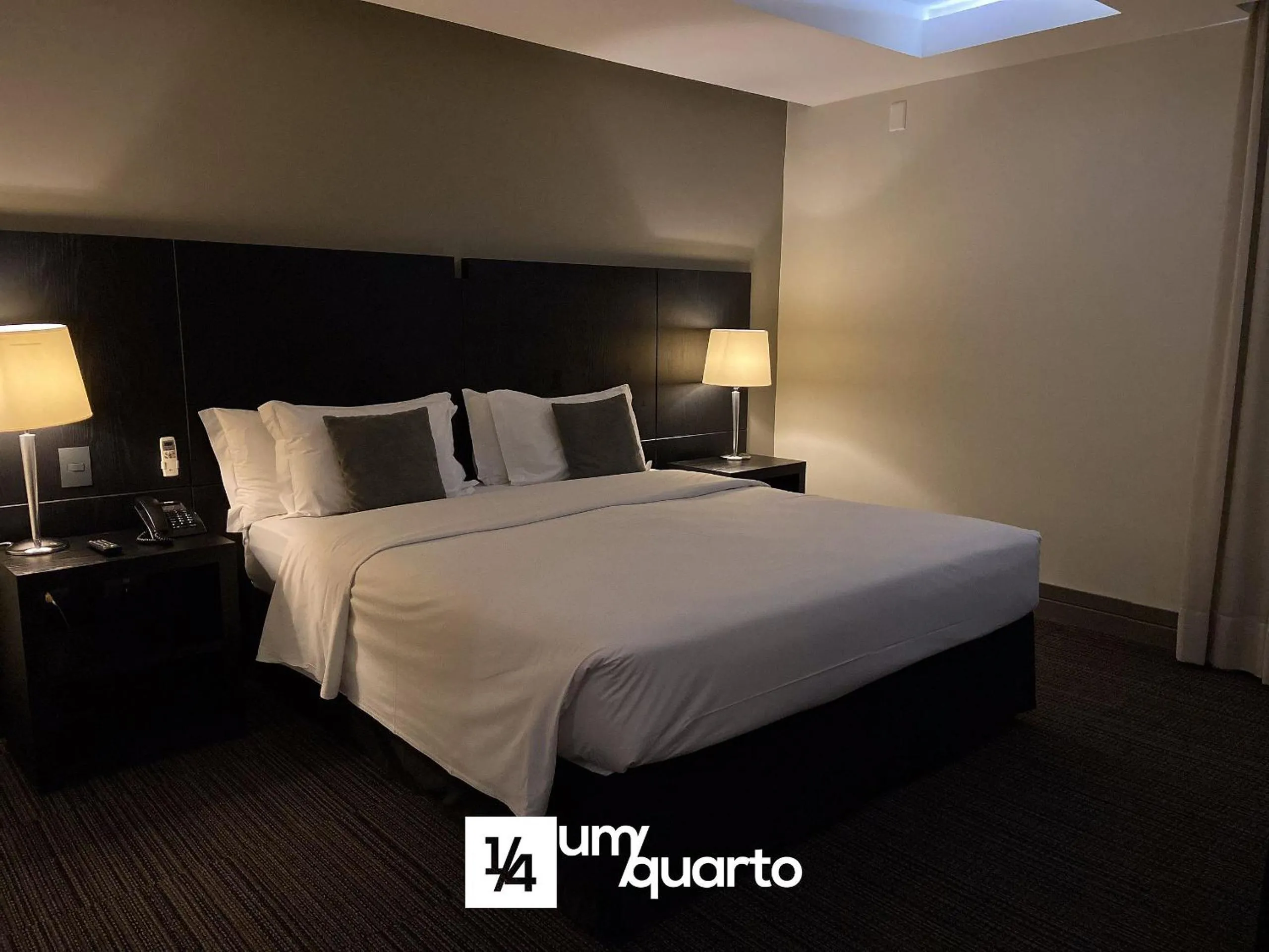 Bed in Manhattan Floor