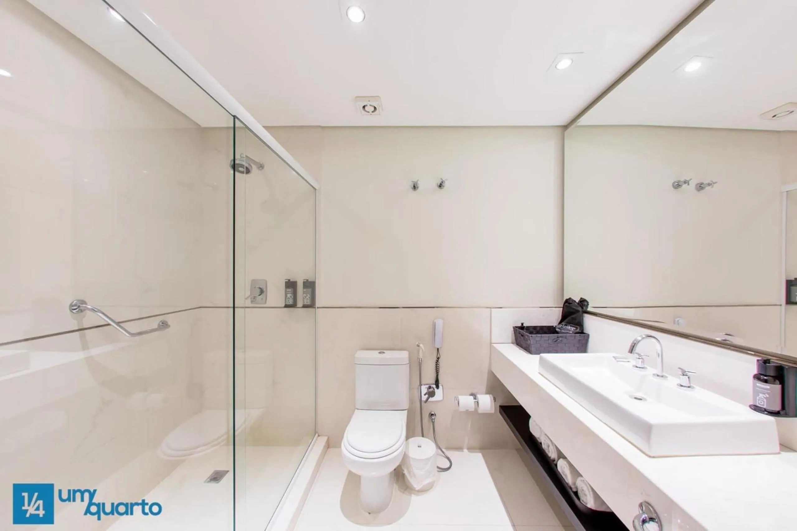 Toilet in Manhattan Floor