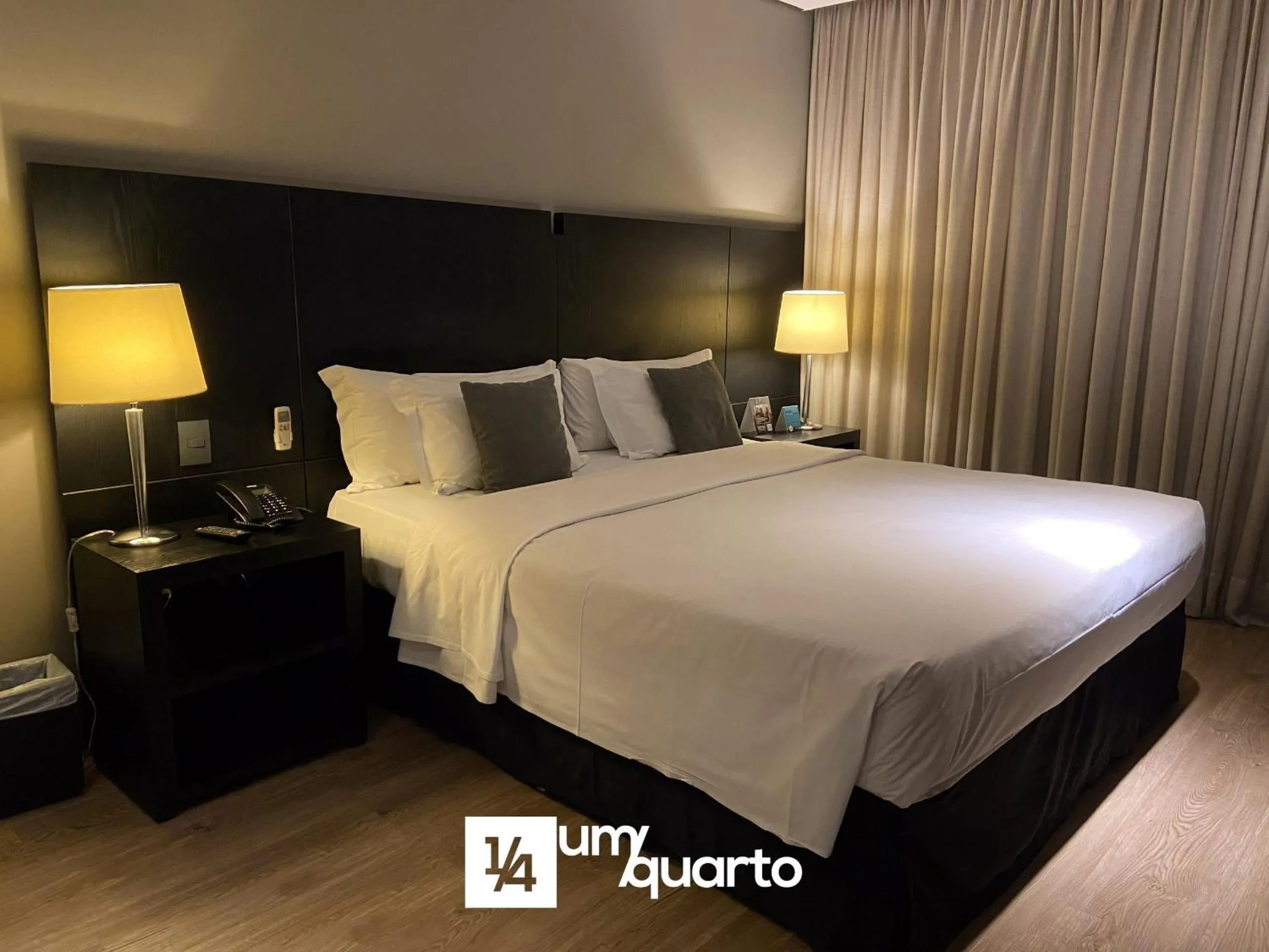 Bed in Manhattan Floor