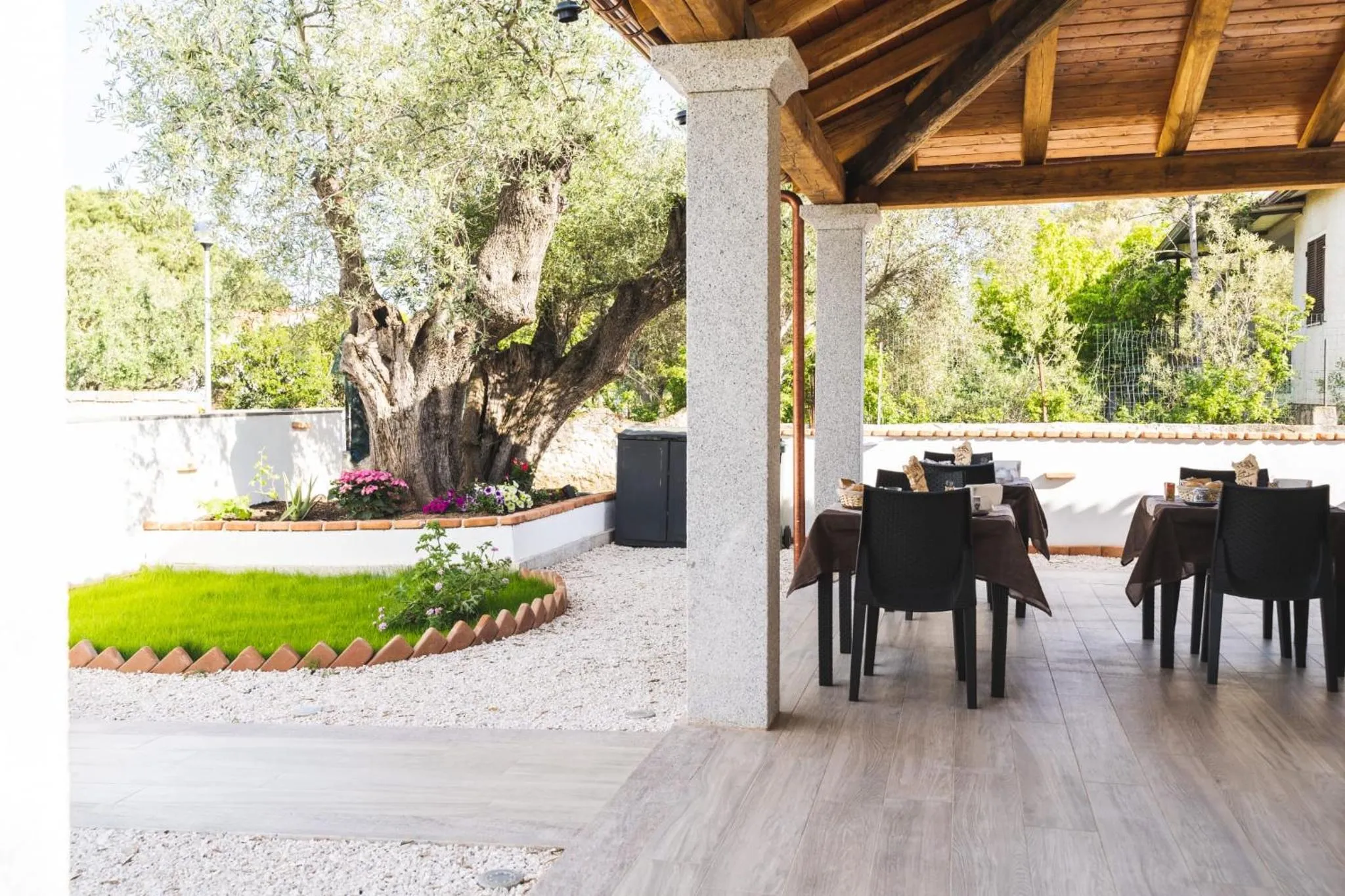 Garden view in B&B Gonare