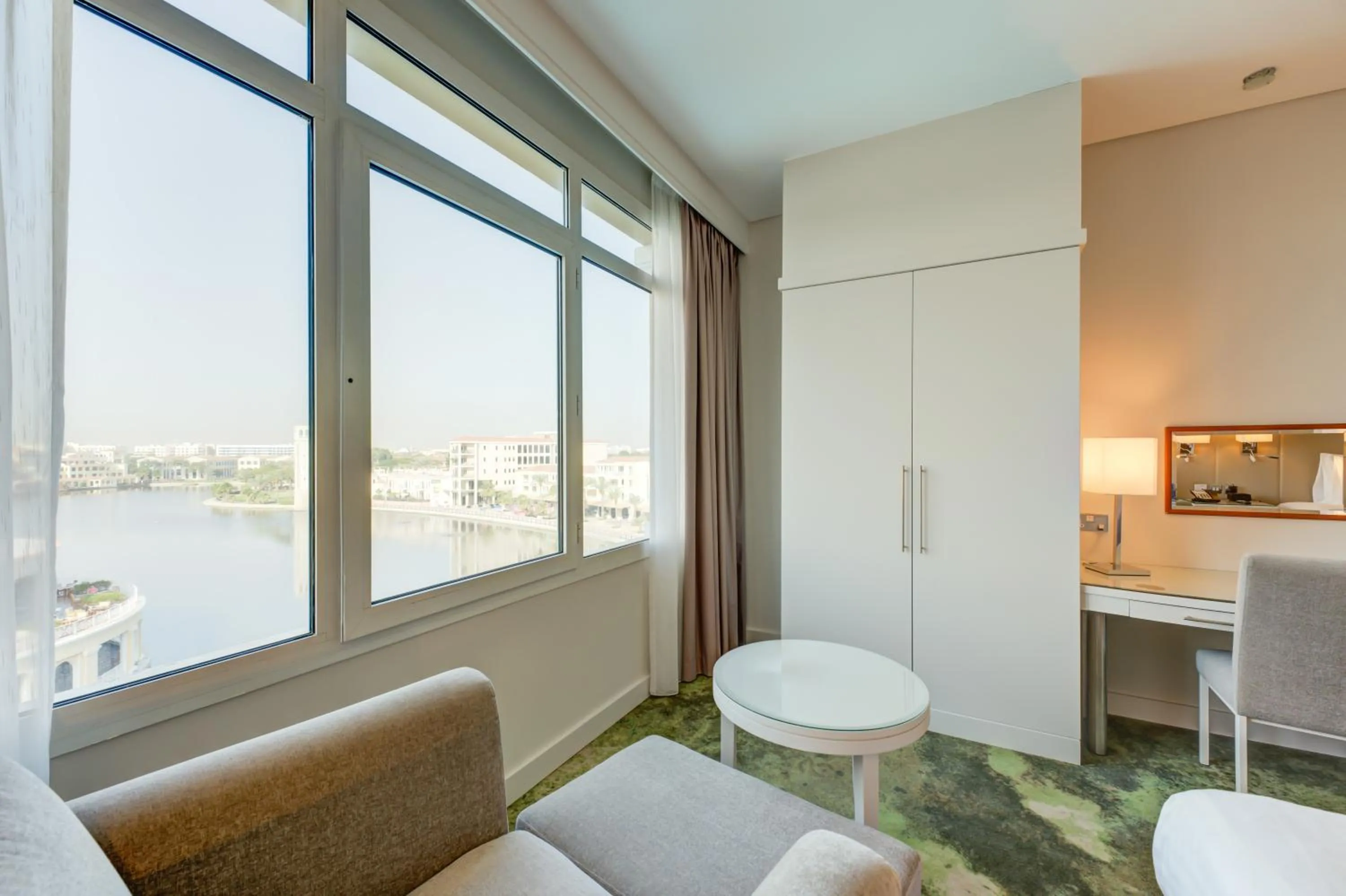 Bedroom in Copthorne Lakeview Hotel Dubai, Green Community