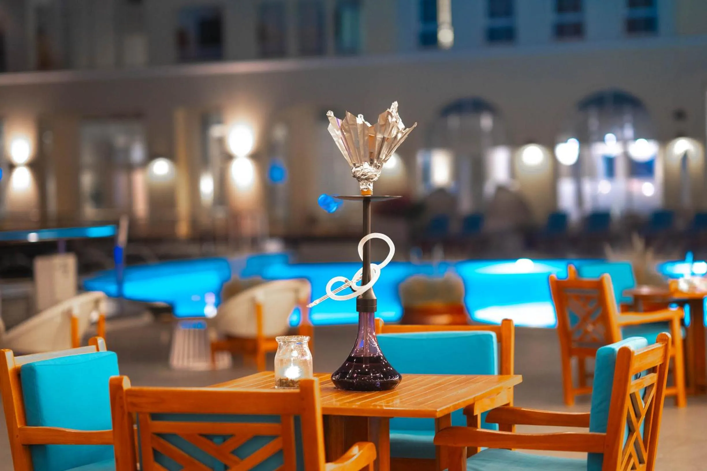 Lounge or bar in Copthorne Lakeview Hotel Dubai, Green Community