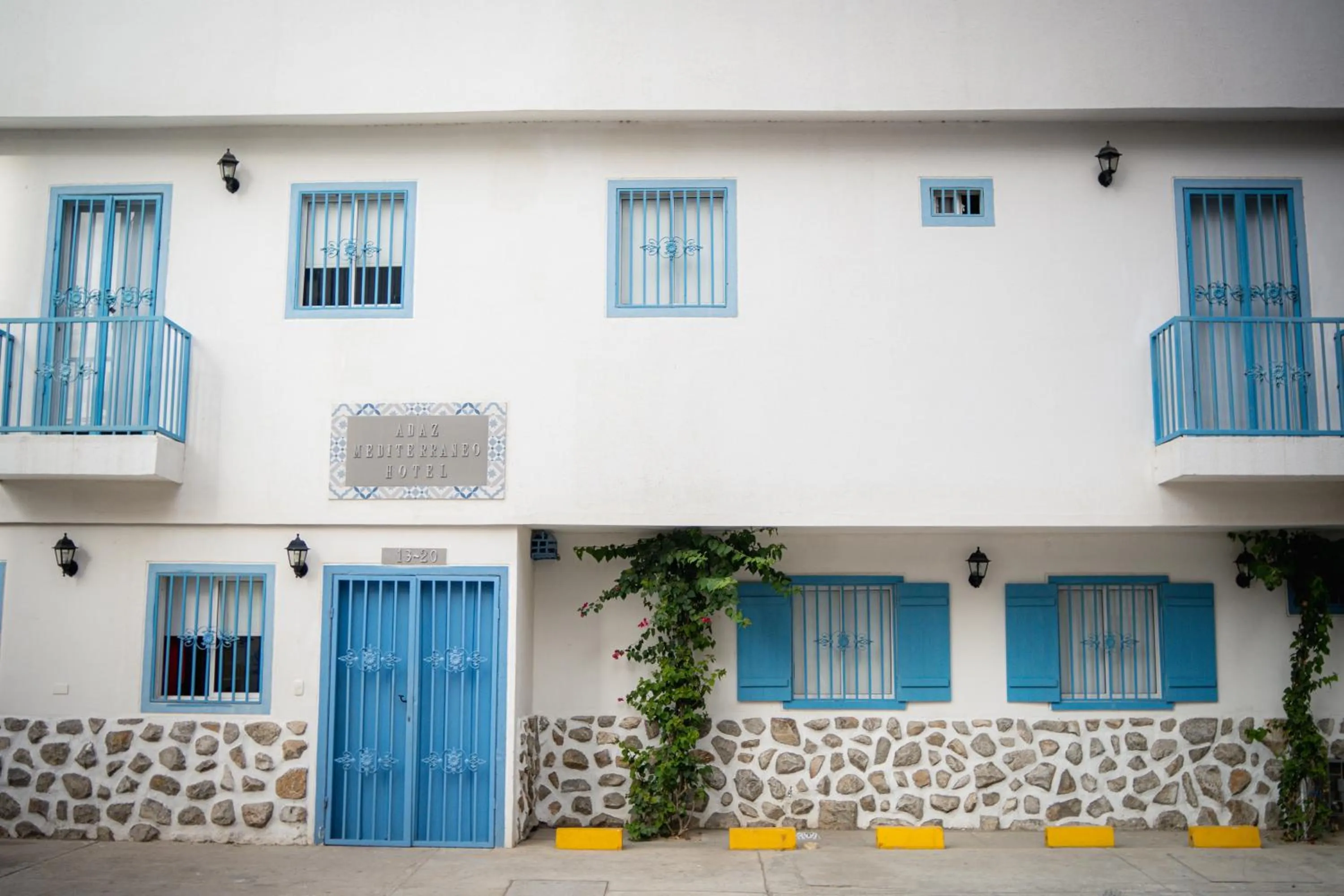 Property building in Hotel ADAZ Mediterráneo