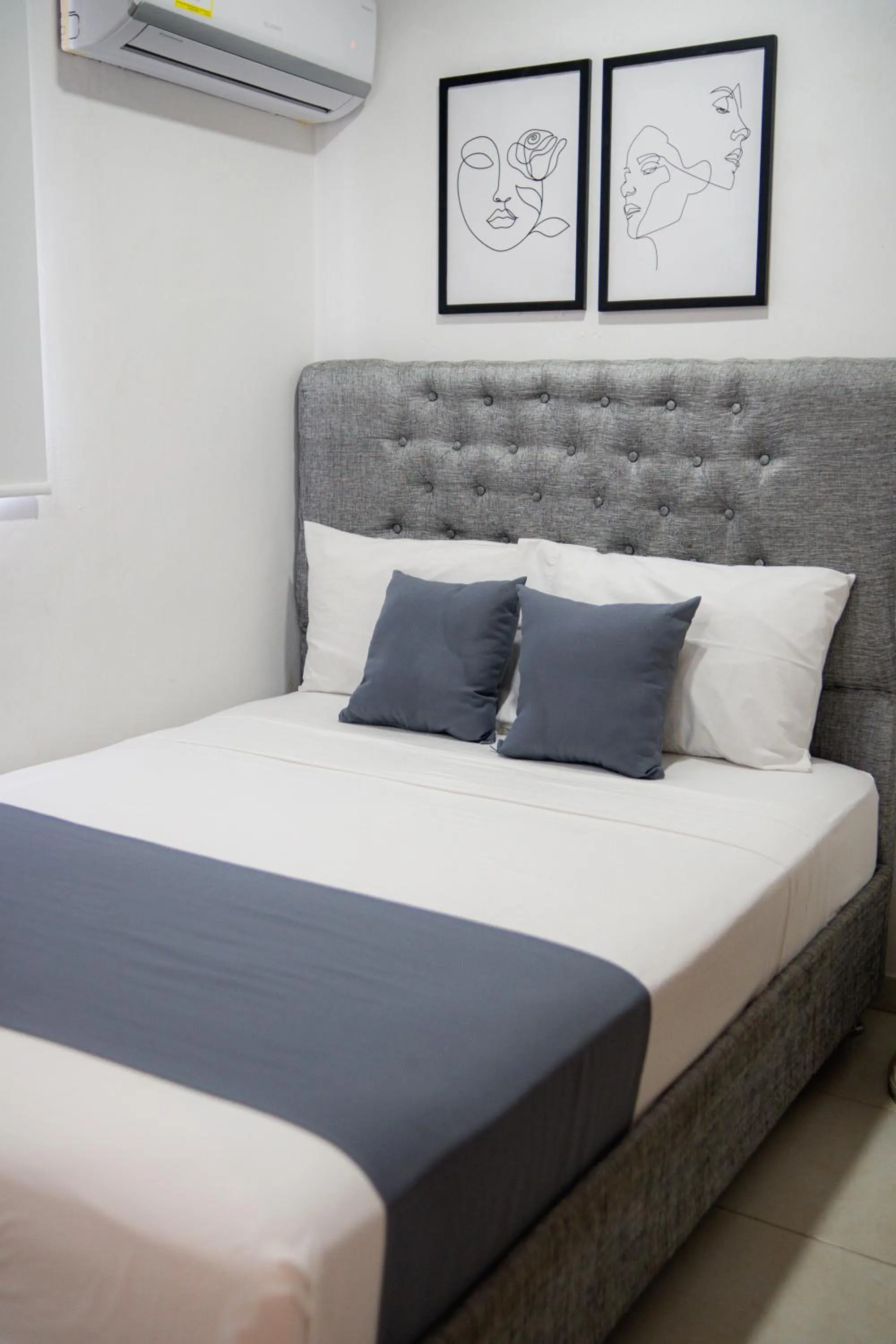 Bed in Hotel ADAZ Mediterráneo