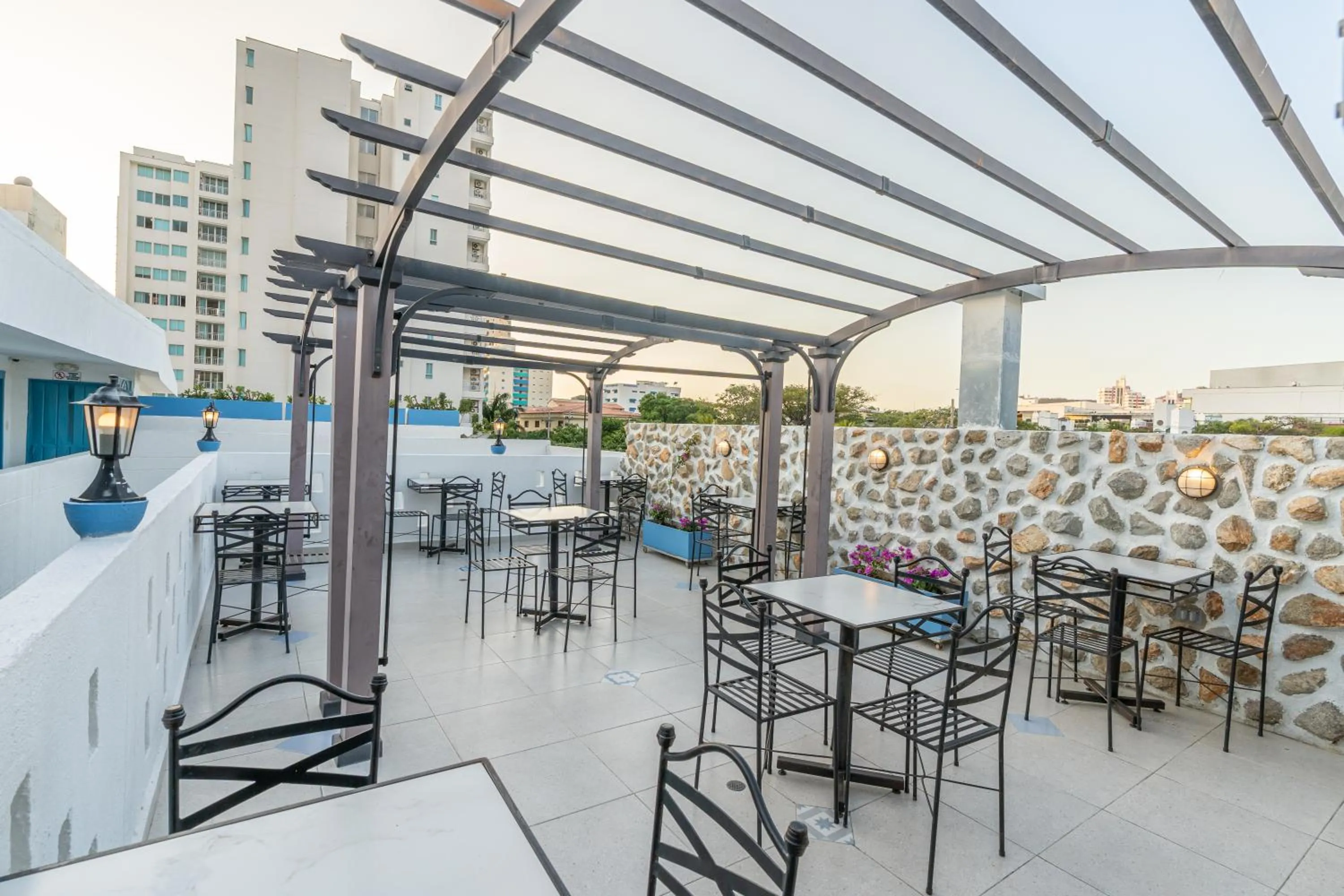 Day in Hotel Adaz Mediterráneo