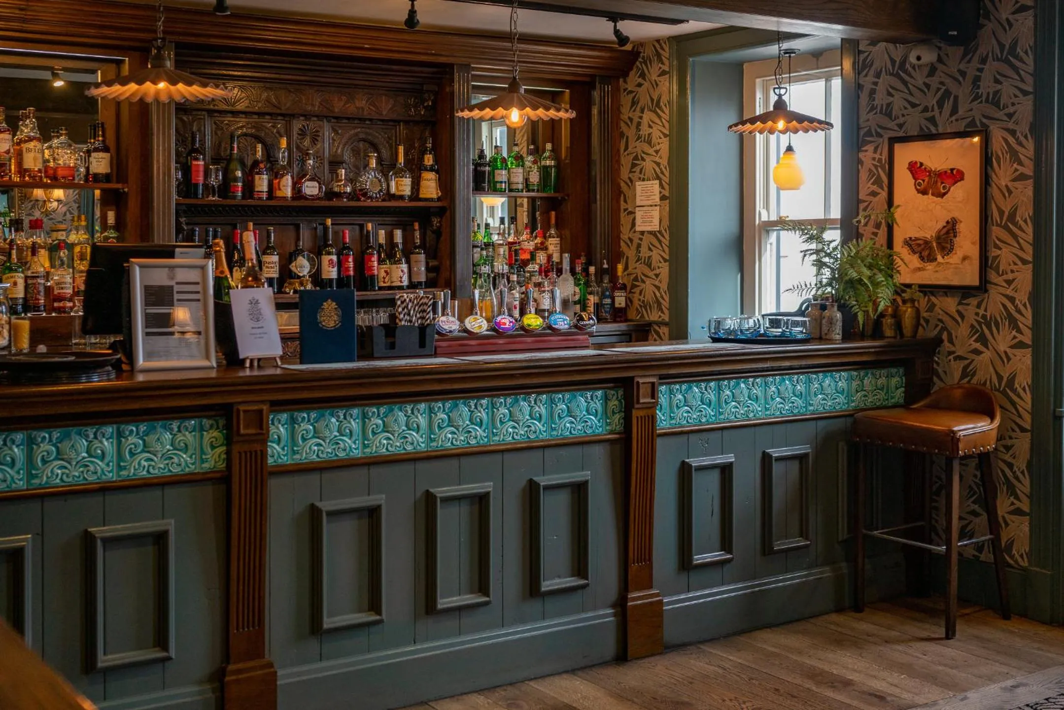 Lounge or bar in Old Court House Inn