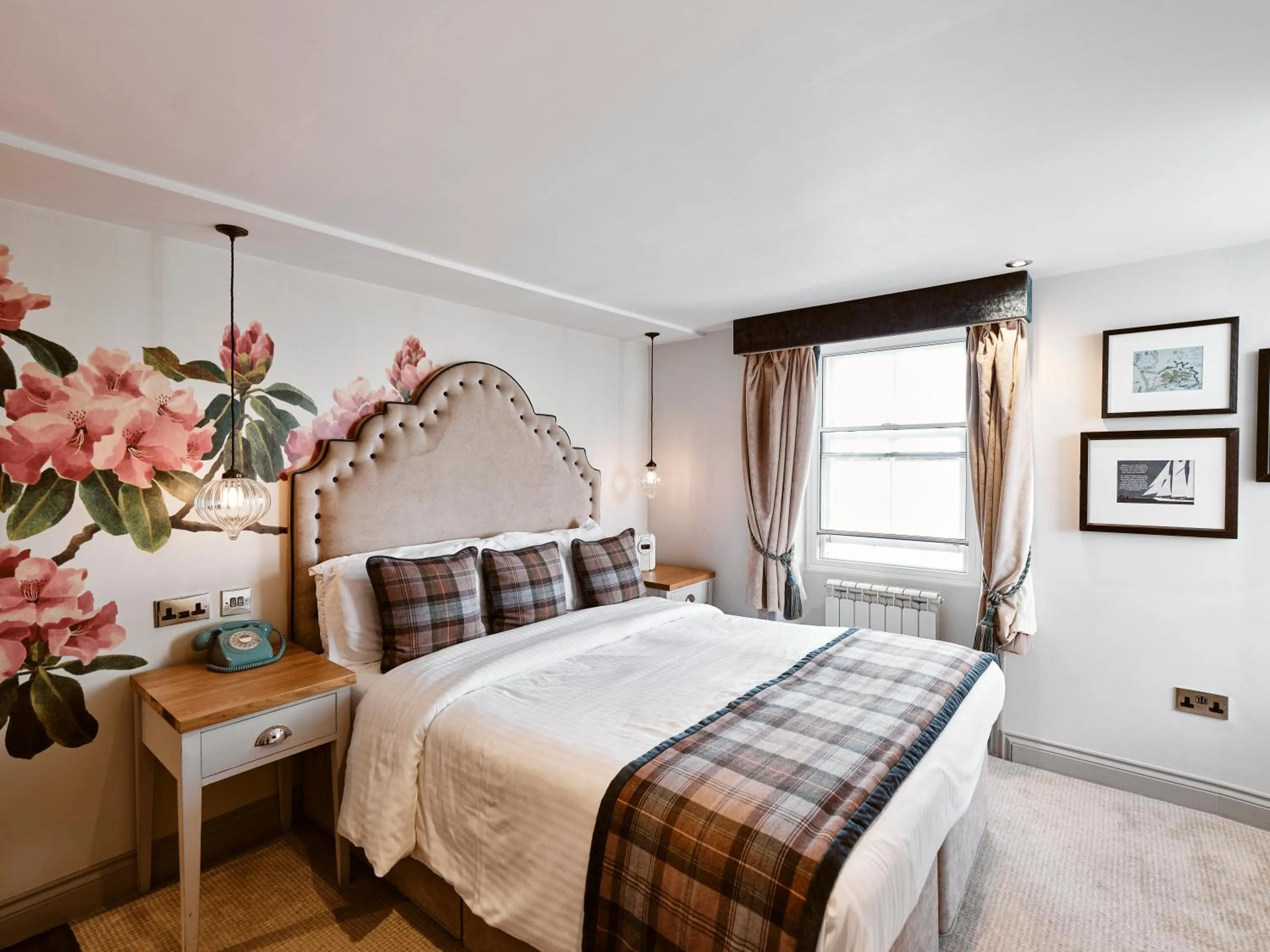 Bed in Old Court House Inn