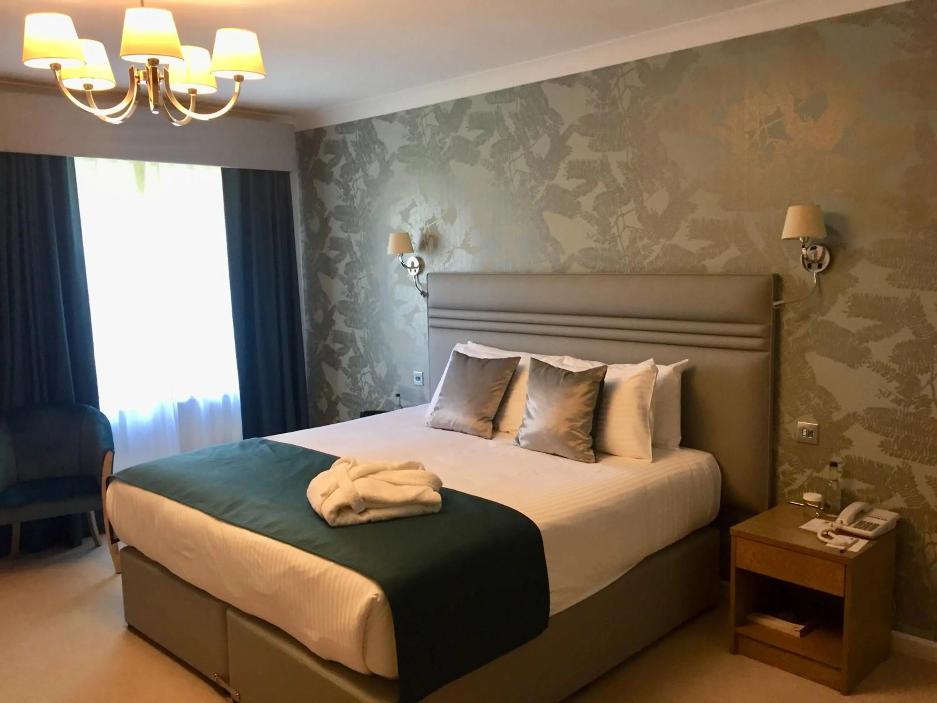 Bed in Best Western Hotel de Havelet