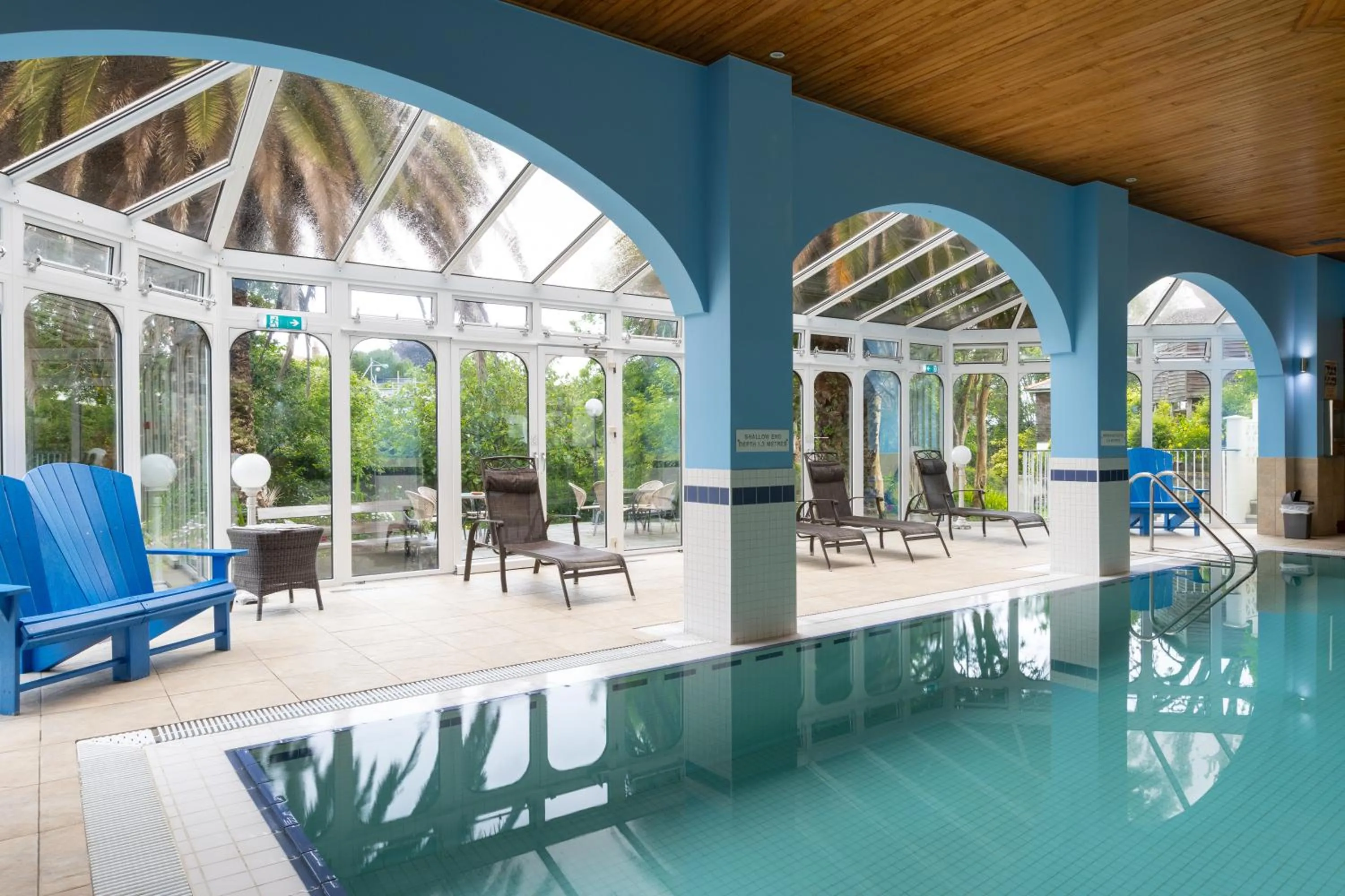 Swimming pool in Best Western Hotel de Havelet