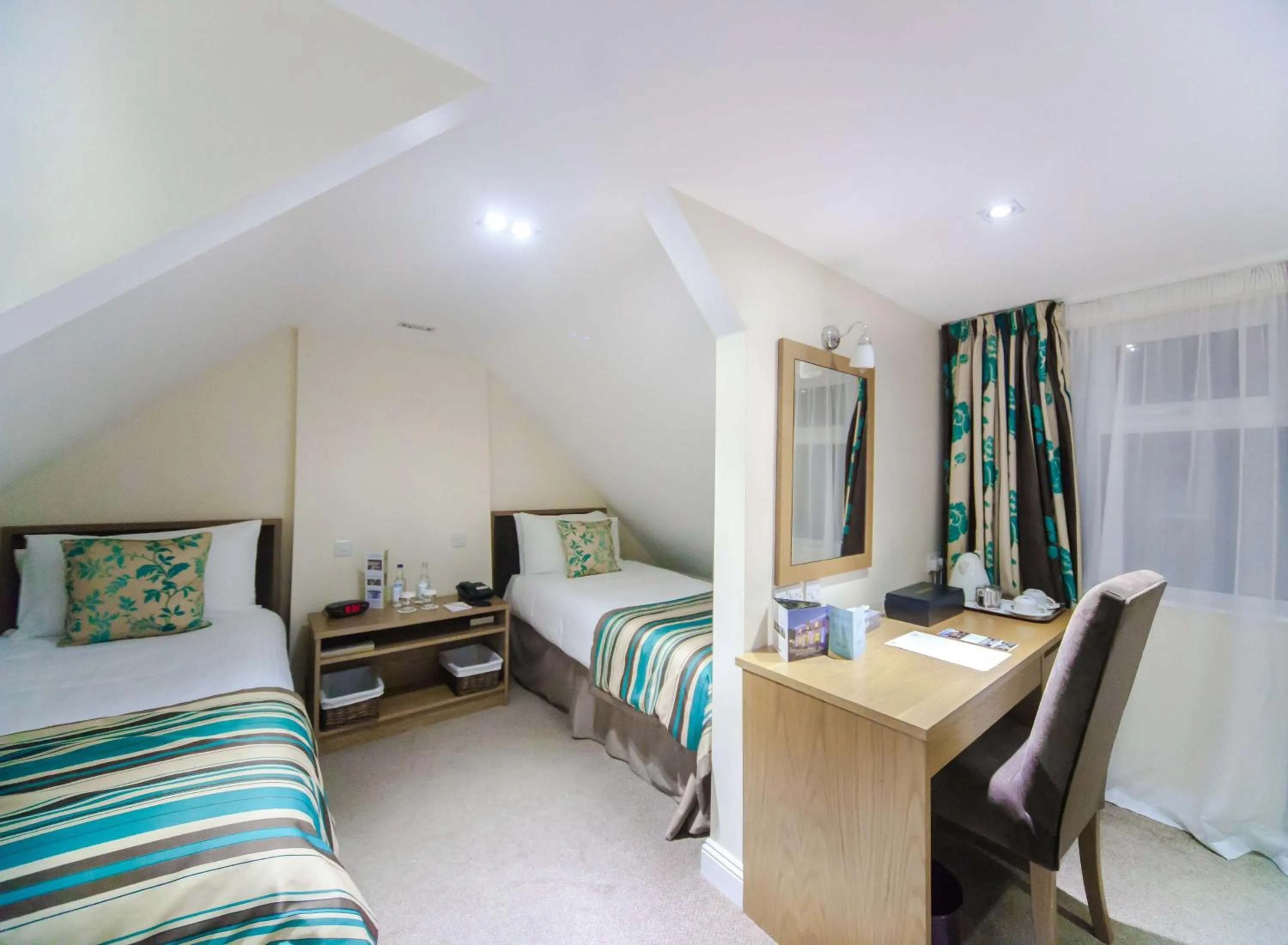 Photo of the whole room, Bed in Best Western Hotel de Havelet