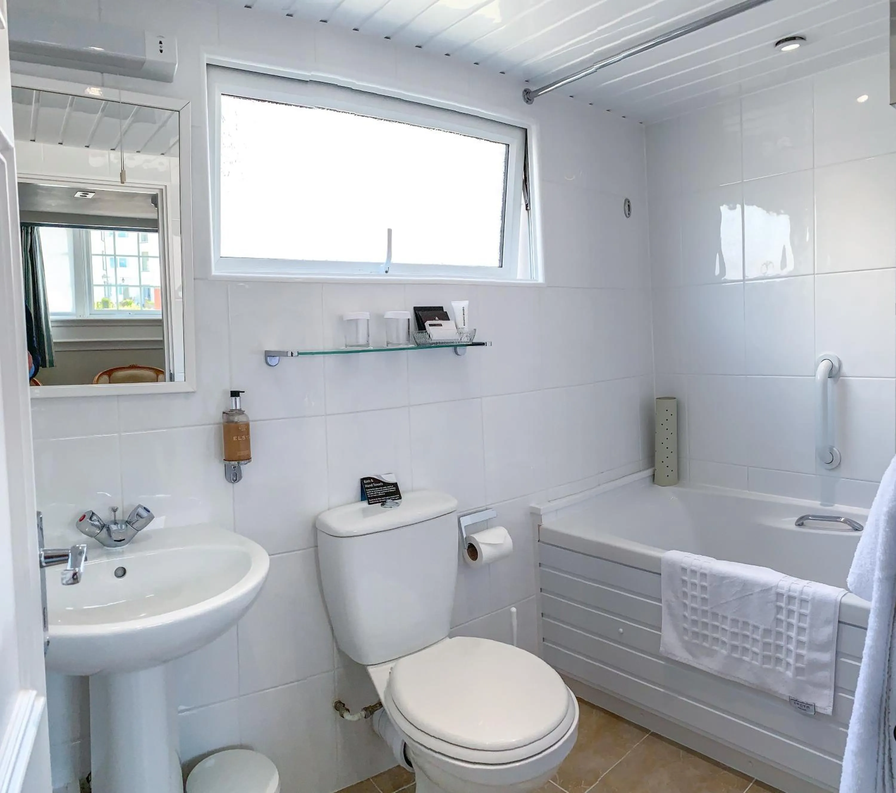 Bathroom in Best Western Hotel de Havelet