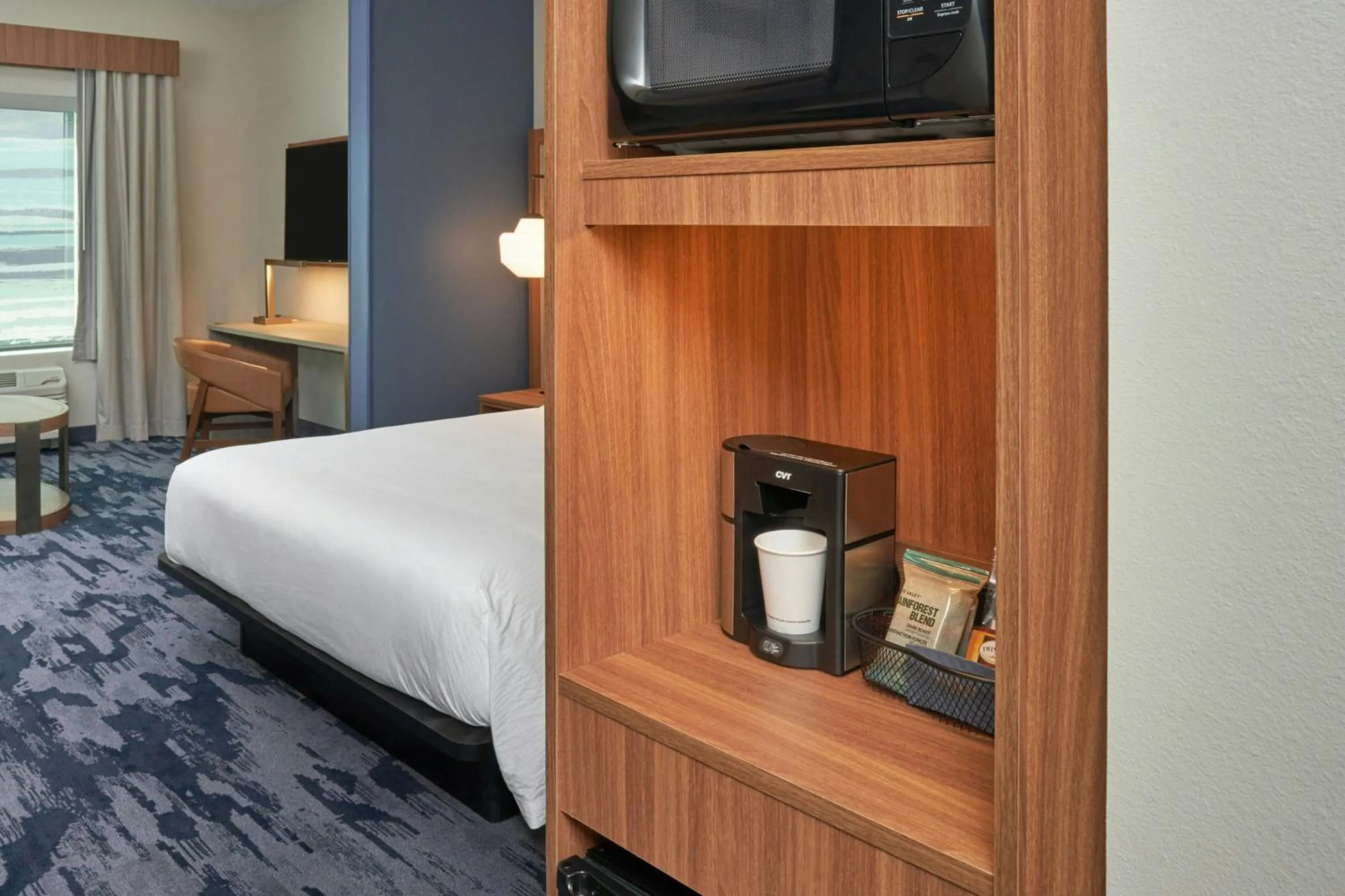 Photo of the whole room, Bed in Fairfield by Marriott Inn & Suites West Palm Beach