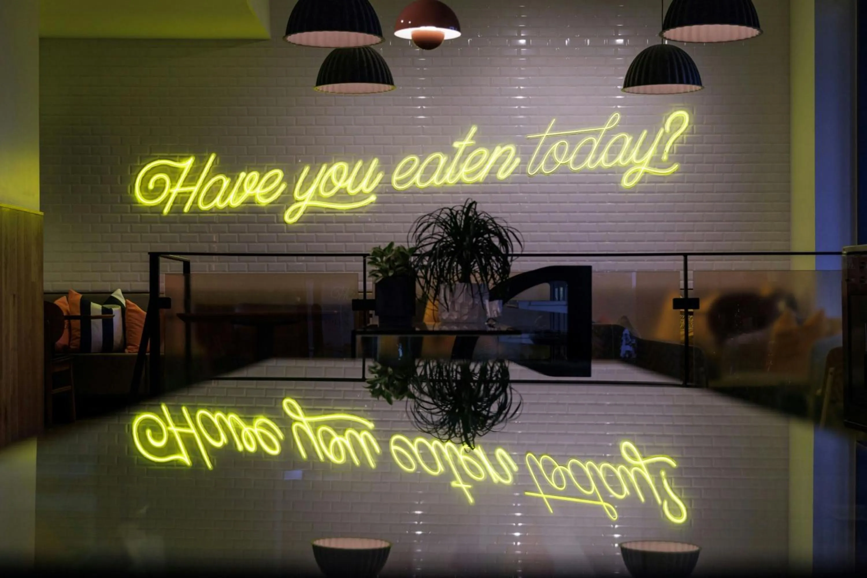 Restaurant/places to eat in The Pearle Hotel & Spa, Autograph Collection